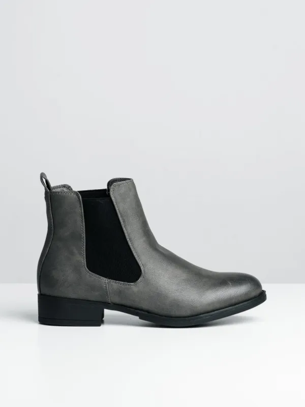 WOMENS HARLOW BETTY SHORT BOOT sold by Blackwell