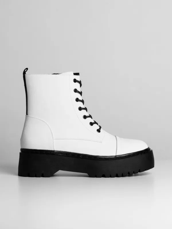WOMENS HARLOW LUNA SHORT BOOT sold by Blackwell