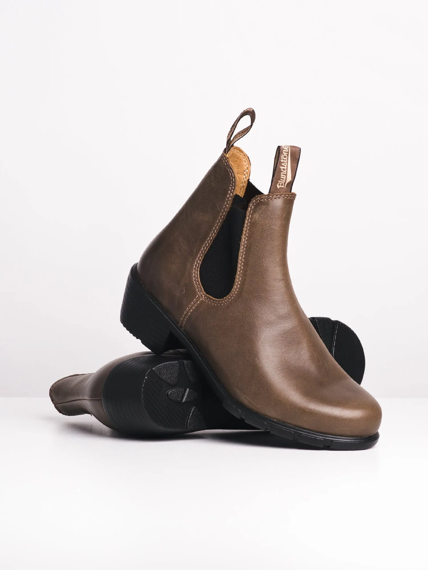 WOMENS BLUNDSTONE WOMENS W/HEEL sold by Blackwell product image thumbnail 2