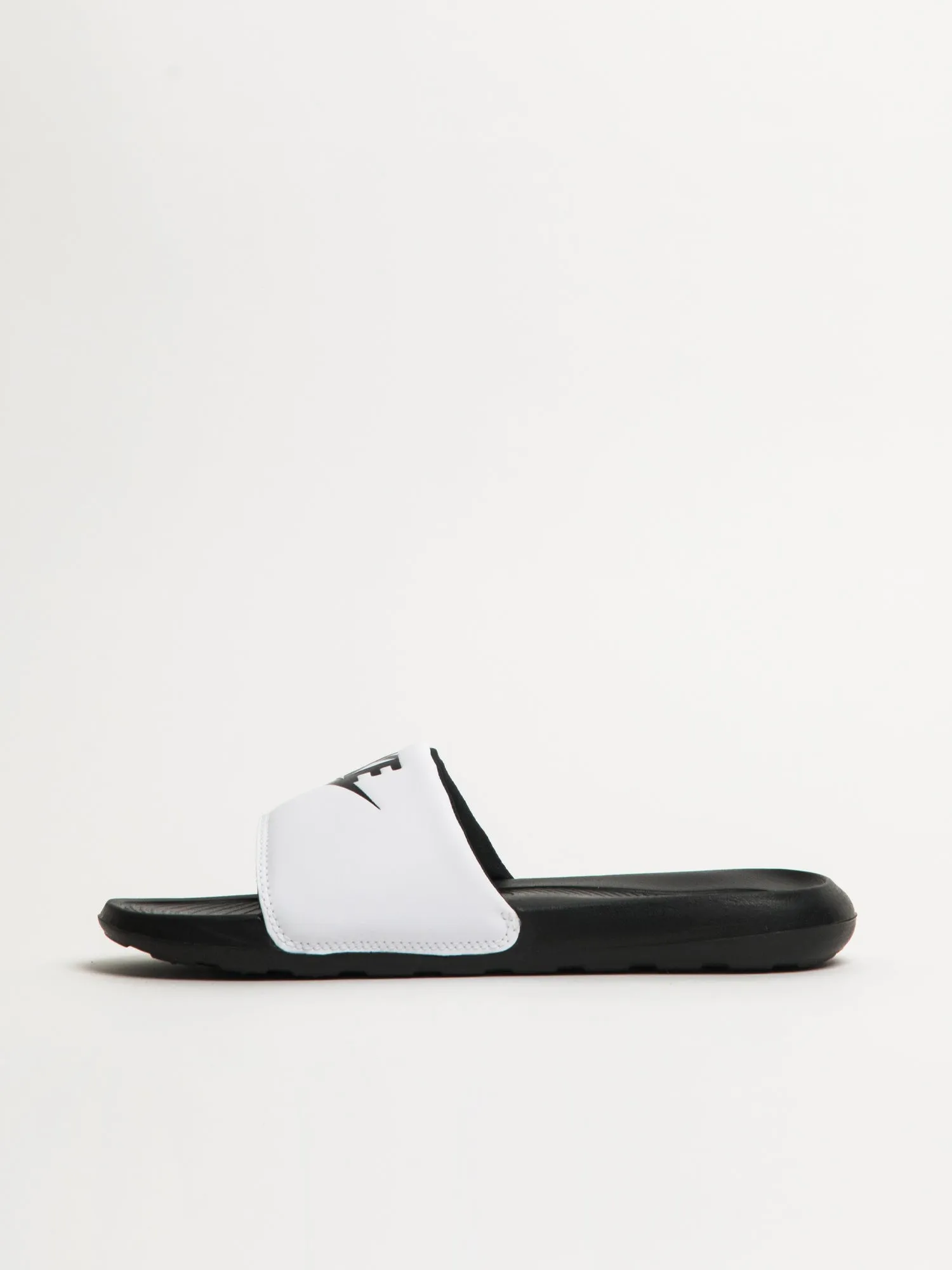 MENS NIKE VICTORI ONE SLIDES - BLACK/WHITE sold by Blackwell product image thumbnail 4