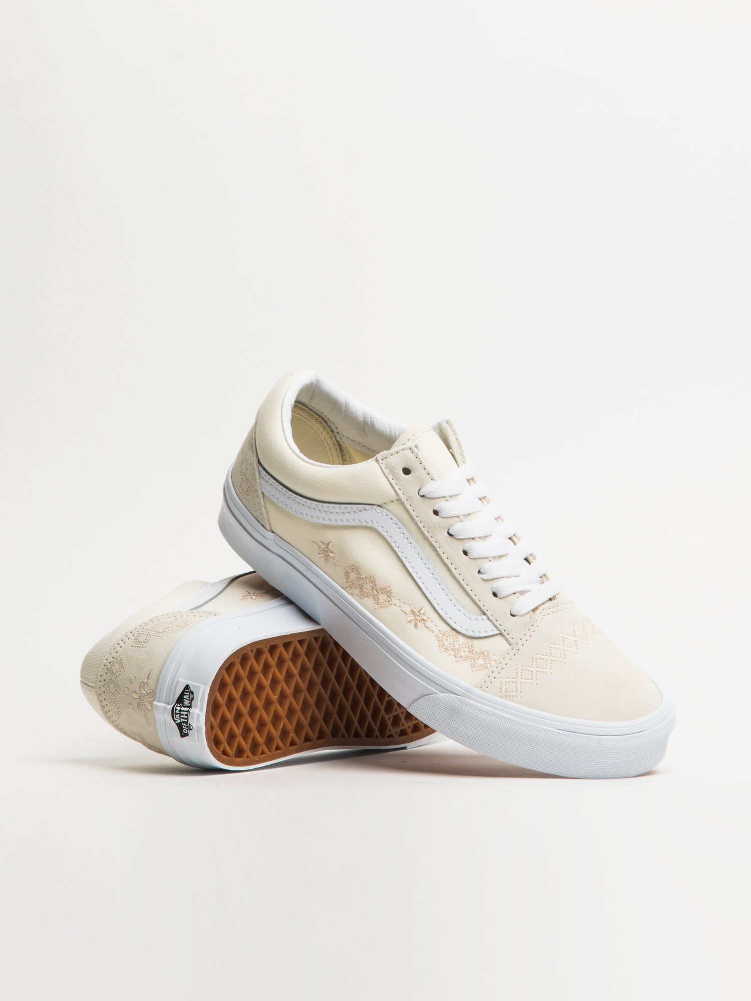 WOMENS VANS OLD SKOOL SHOES sold by Blackwell product image thumbnail 2