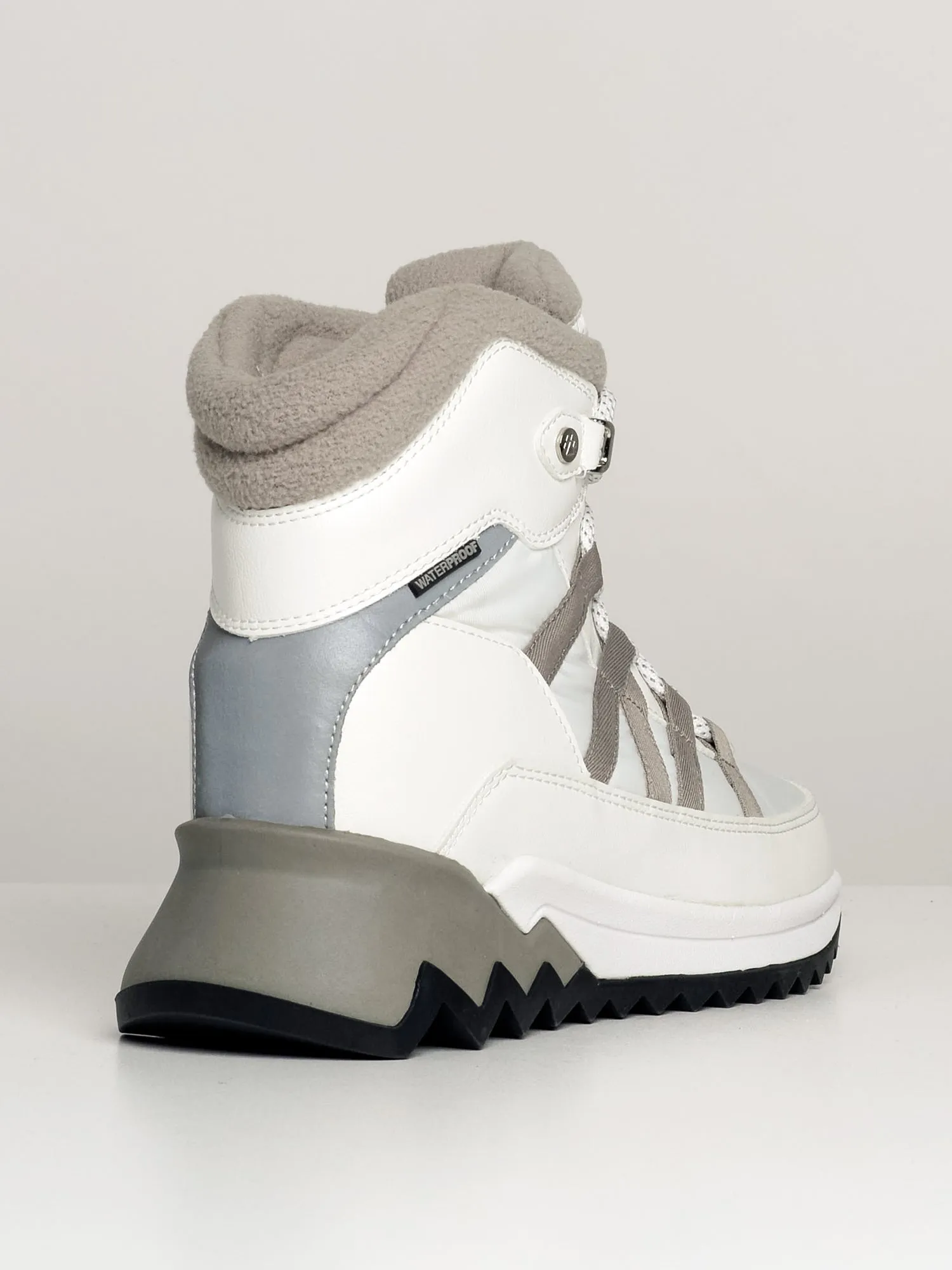 WOMENS COUGAR SHOES STEEZ - CLEARANCE sold by Blackwell product image thumbnail 3