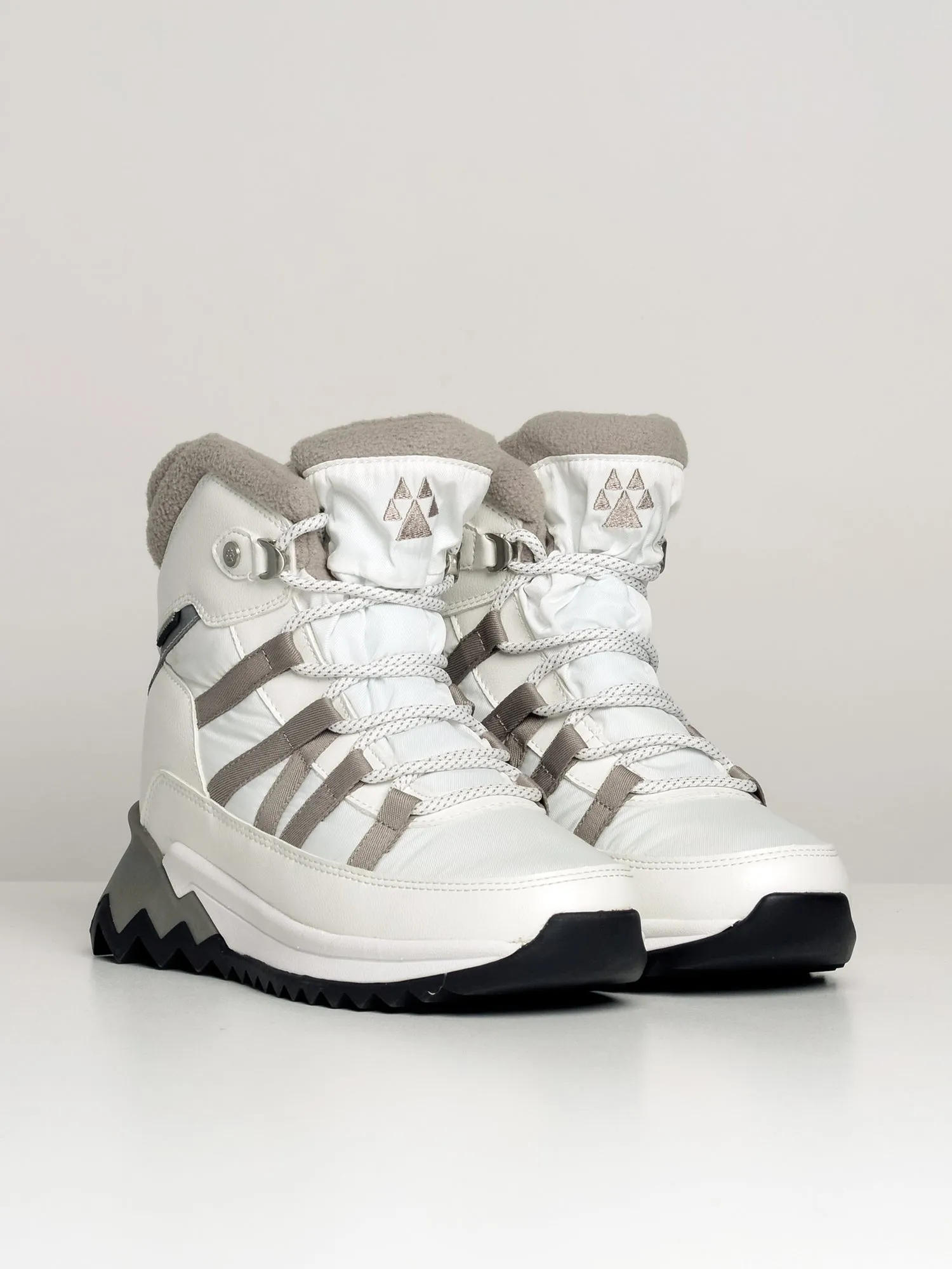 WOMENS COUGAR SHOES STEEZ - CLEARANCE sold by Blackwell product image thumbnail 2