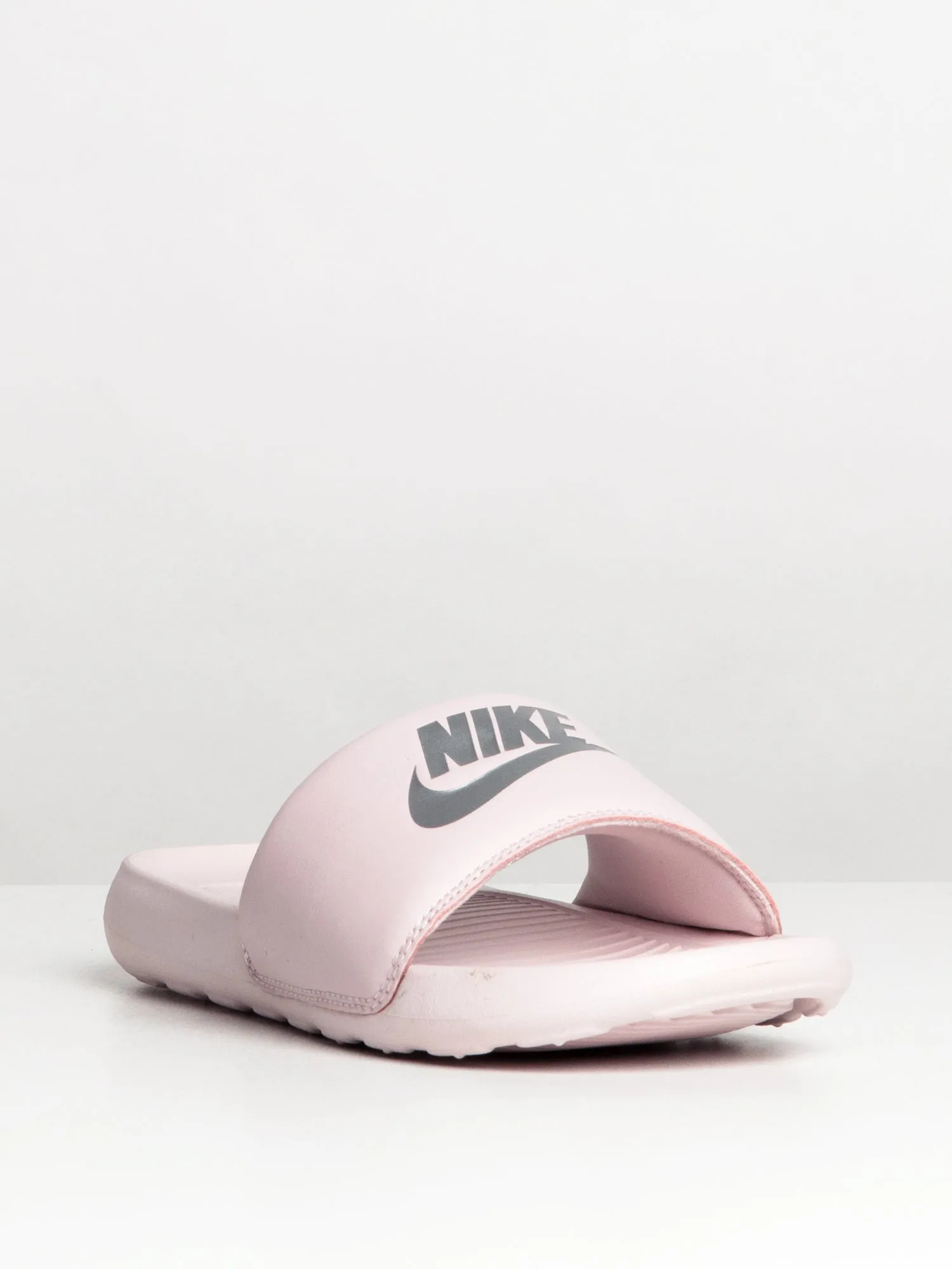 WOMENS NIKE VICTORI ONE SLIDES - BARELY ROSE/METALIC SILVER sold by Blackwell product image thumbnail 2