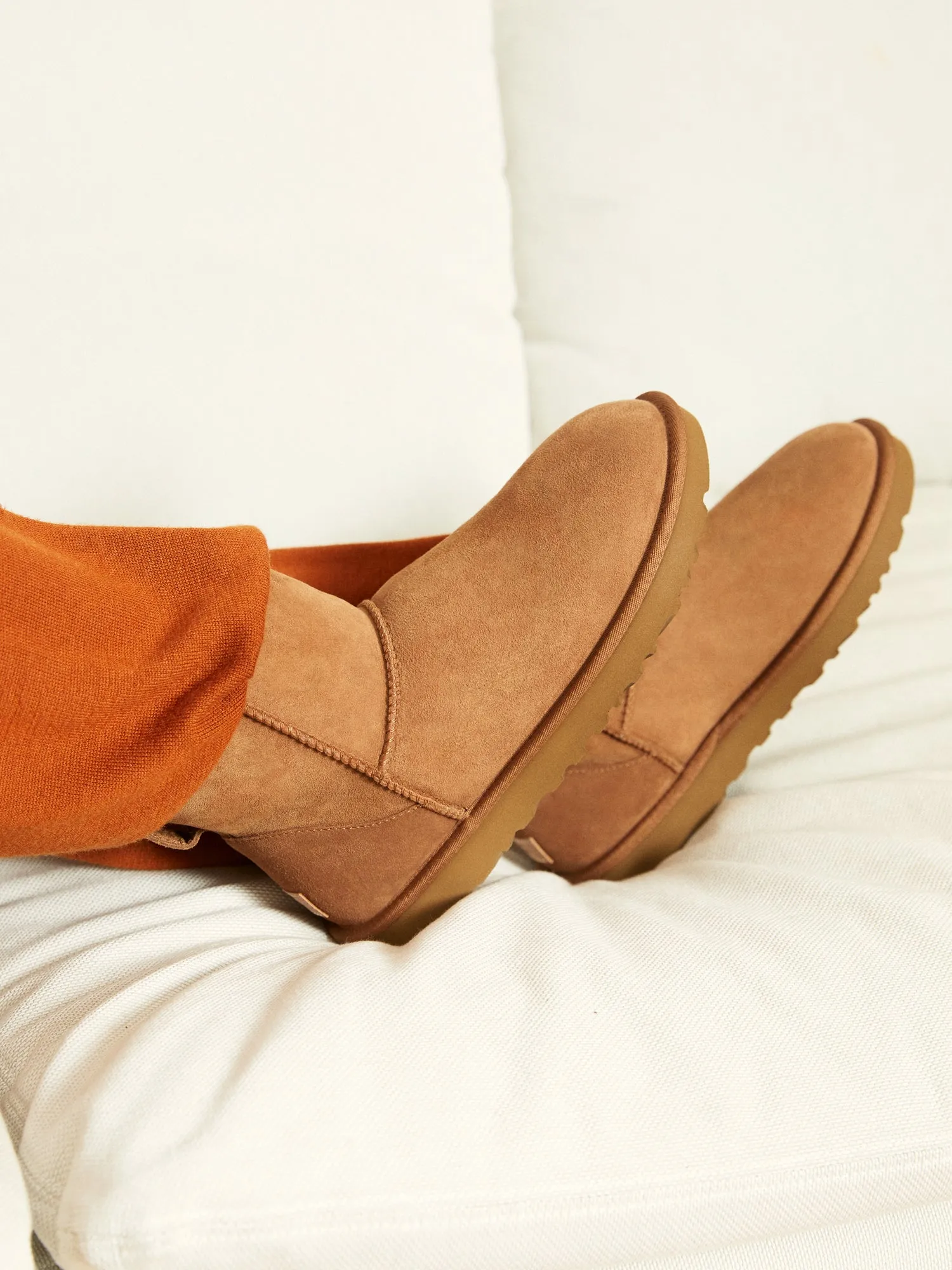 WOMENS UGG CLASSIC MINI II BOOTS - CHESTNUT sold by Blackwell product image thumbnail 4