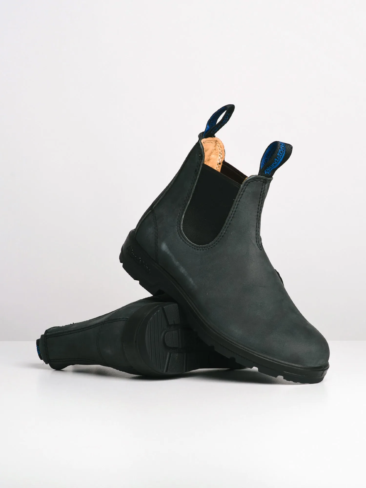 WOMENS BLUNDSTONE THE WINTER BOOT - RUSTIC BLACK sold by Blackwell product image thumbnail 2