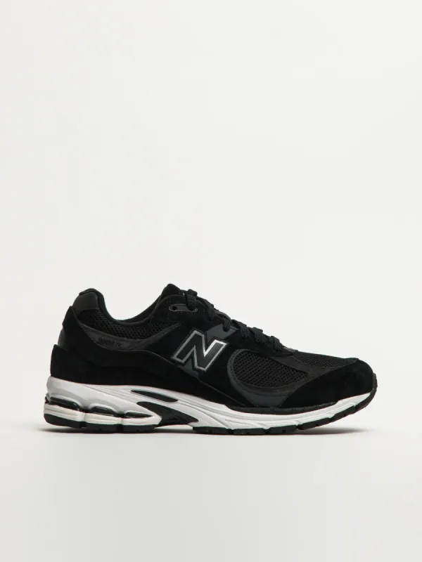 MENS NEW BALANCE 2002 SNEAKER - BLACK sold by Blackwell