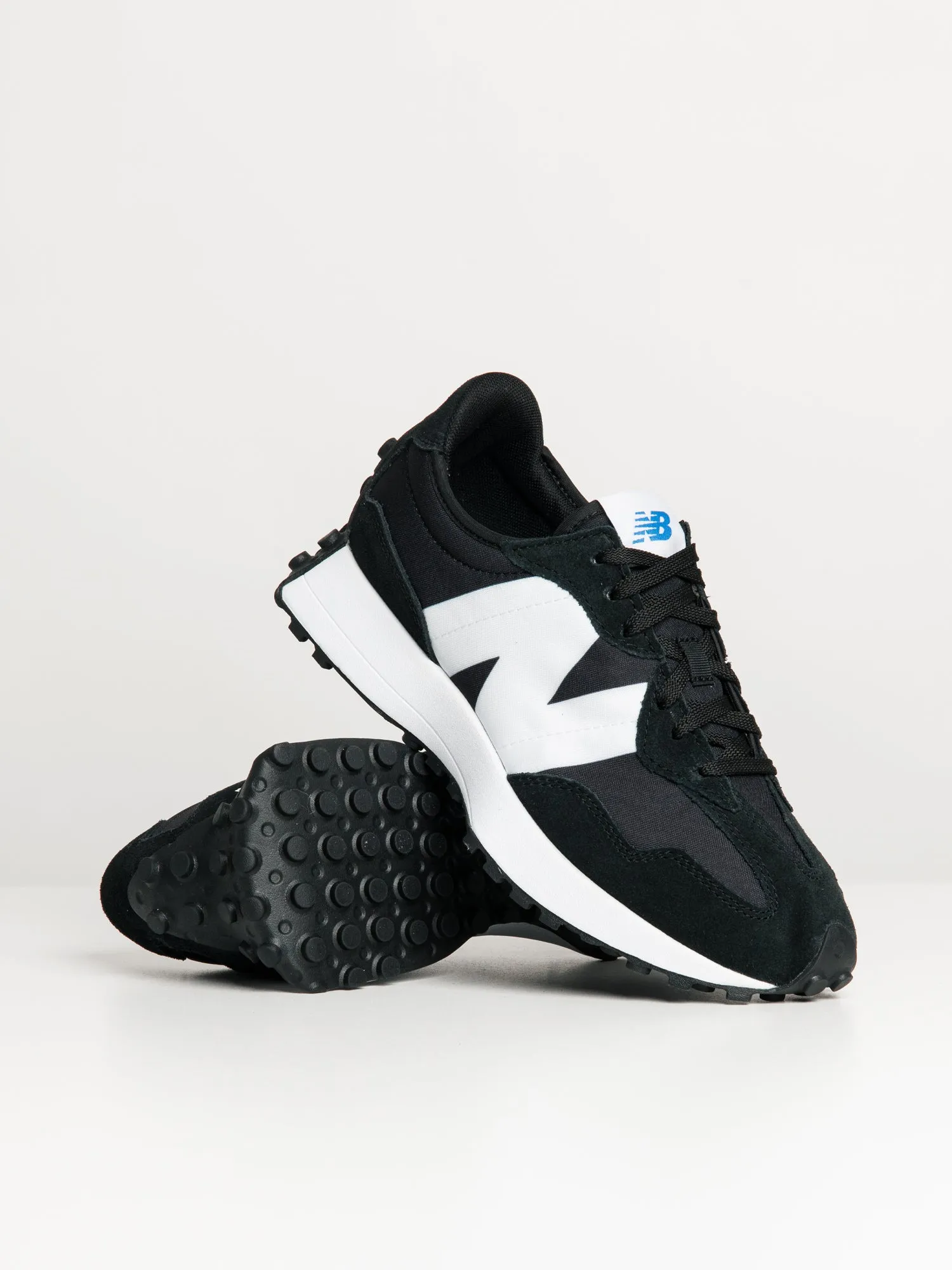 MENS NEW BALANCE THE 327 SNEAKER - CLEARANCE sold by Blackwell product image thumbnail 2