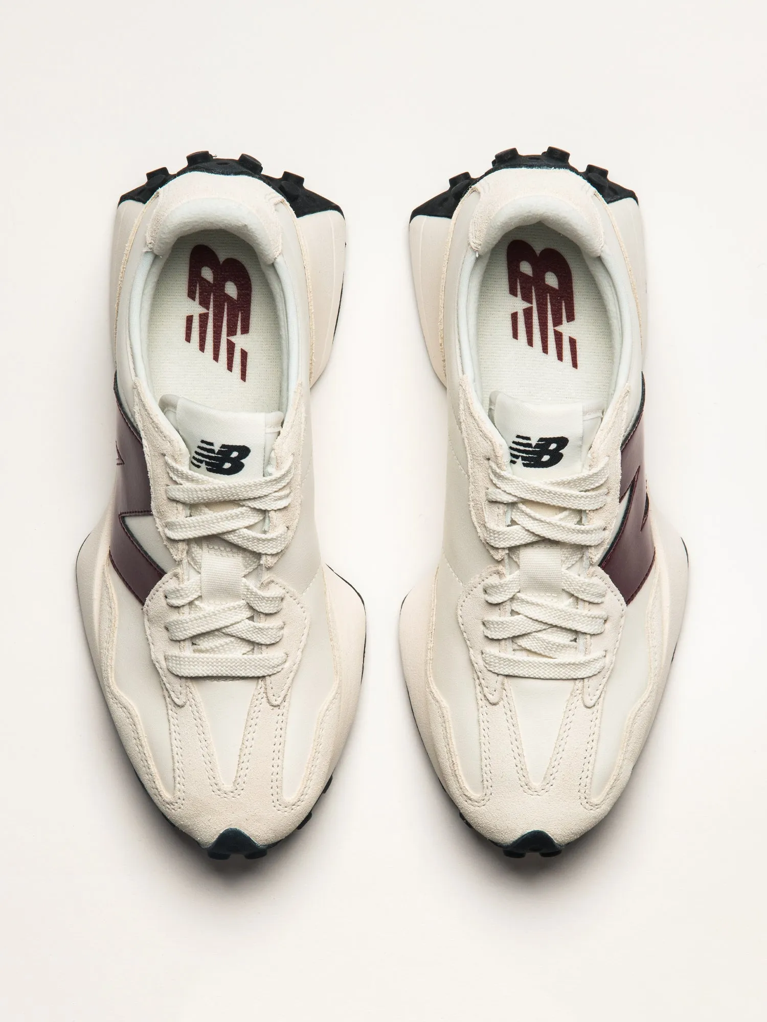 WOMENS NEW BALANCE THE 327-SEA SALT sold by Blackwell product image thumbnail 4
