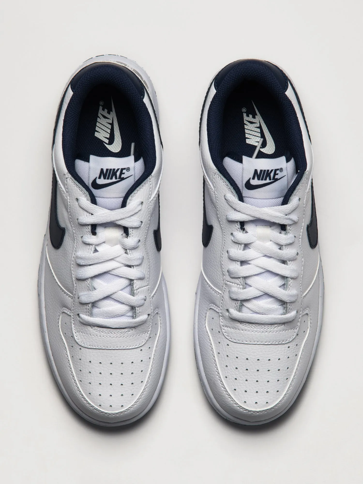MENS NIKE BIG NIKE LOW SNEAKER - WHITE/NAVY sold by Blackwell product image thumbnail 4