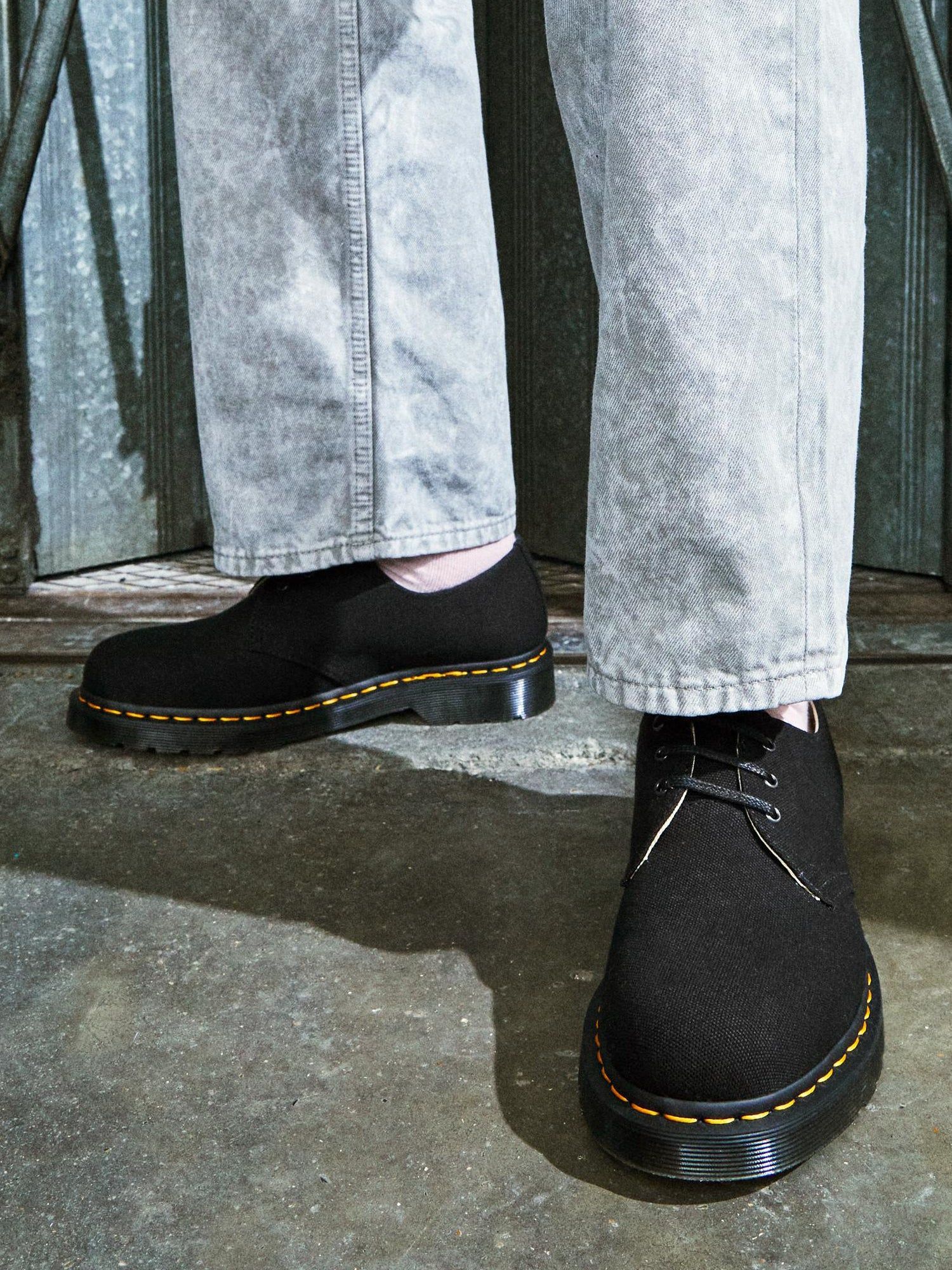 MENS DR MARTENS 1461 NATURAL OXFORD SHOES sold by Blackwell product image thumbnail 3