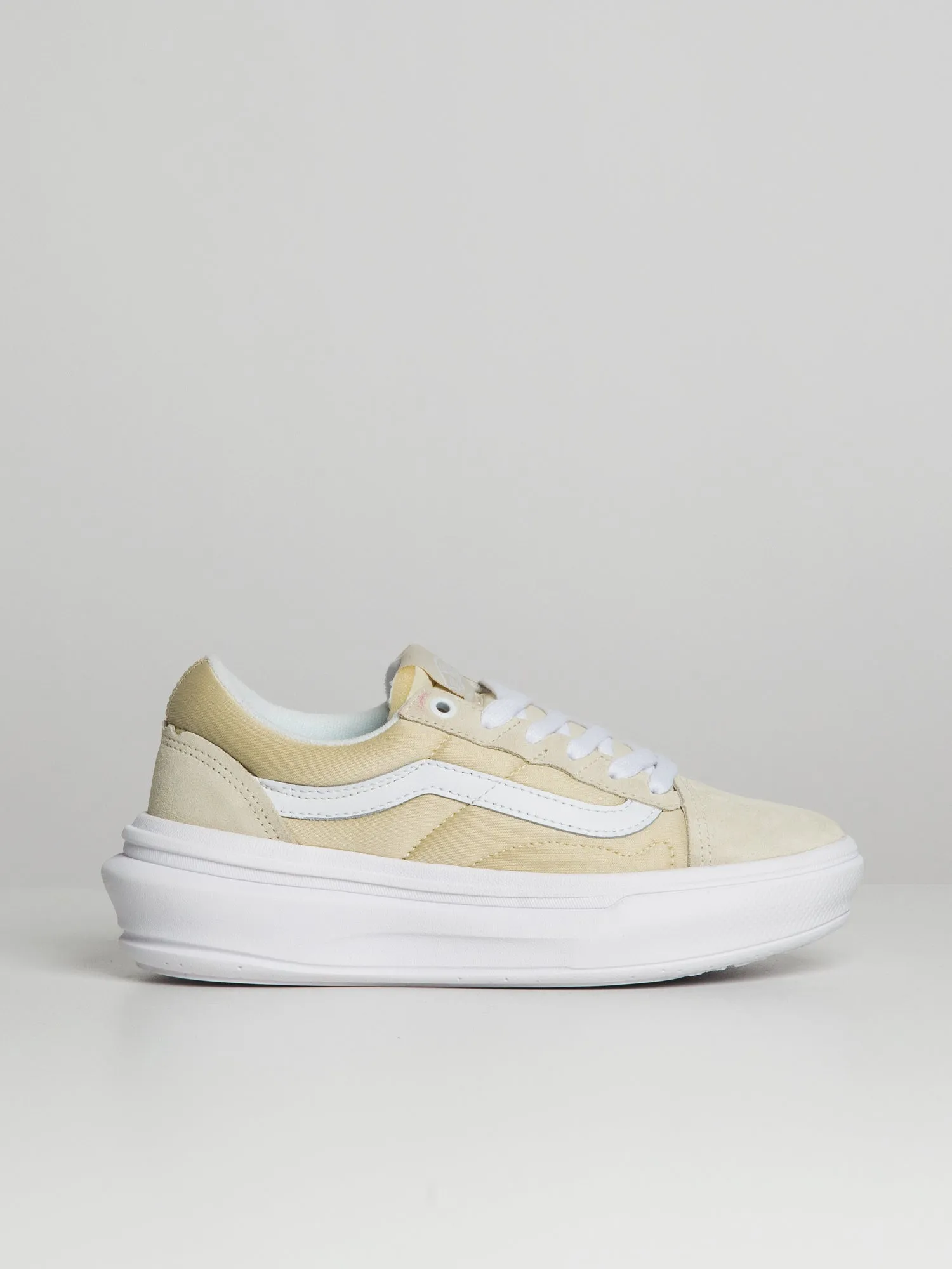 WOMENS VANS COMFYCUSH OLD SKOOL OVERT - CLEARANCE sold by Blackwell