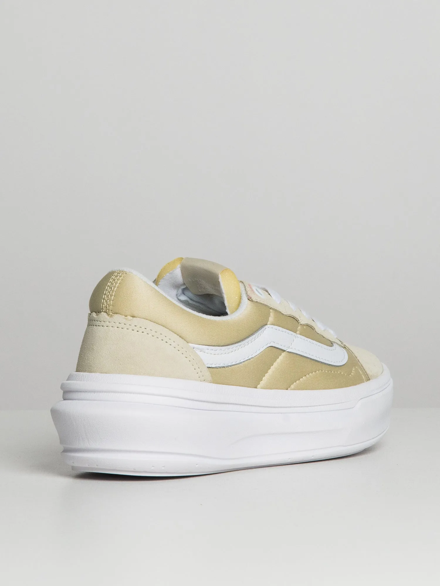WOMENS VANS COMFYCUSH OLD SKOOL OVERT - CLEARANCE sold by Blackwell product image thumbnail 3
