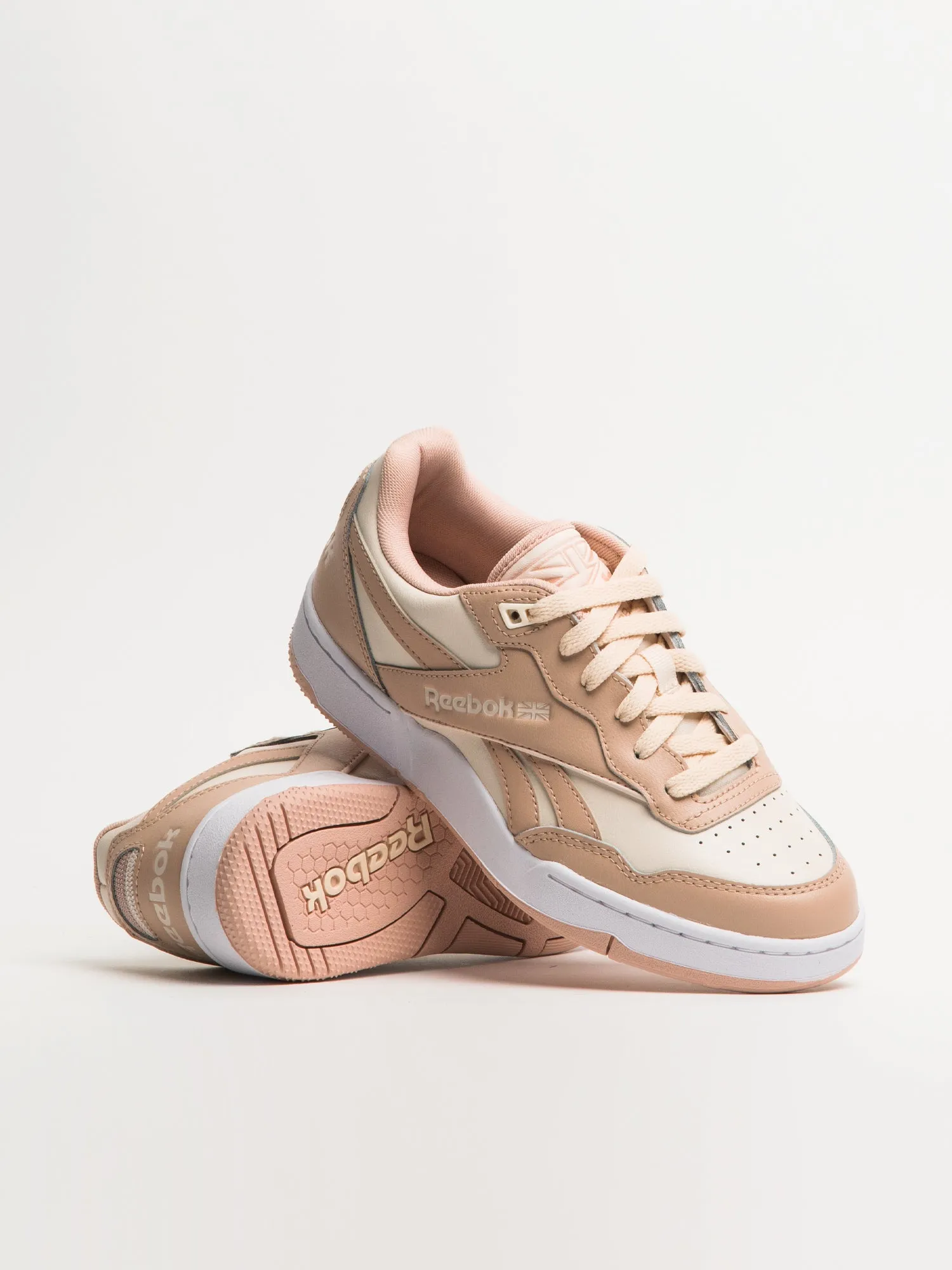 WOMENS REEBOK BB 4000 II SNEAKER - CLEARANCE sold by Blackwell product image thumbnail 2