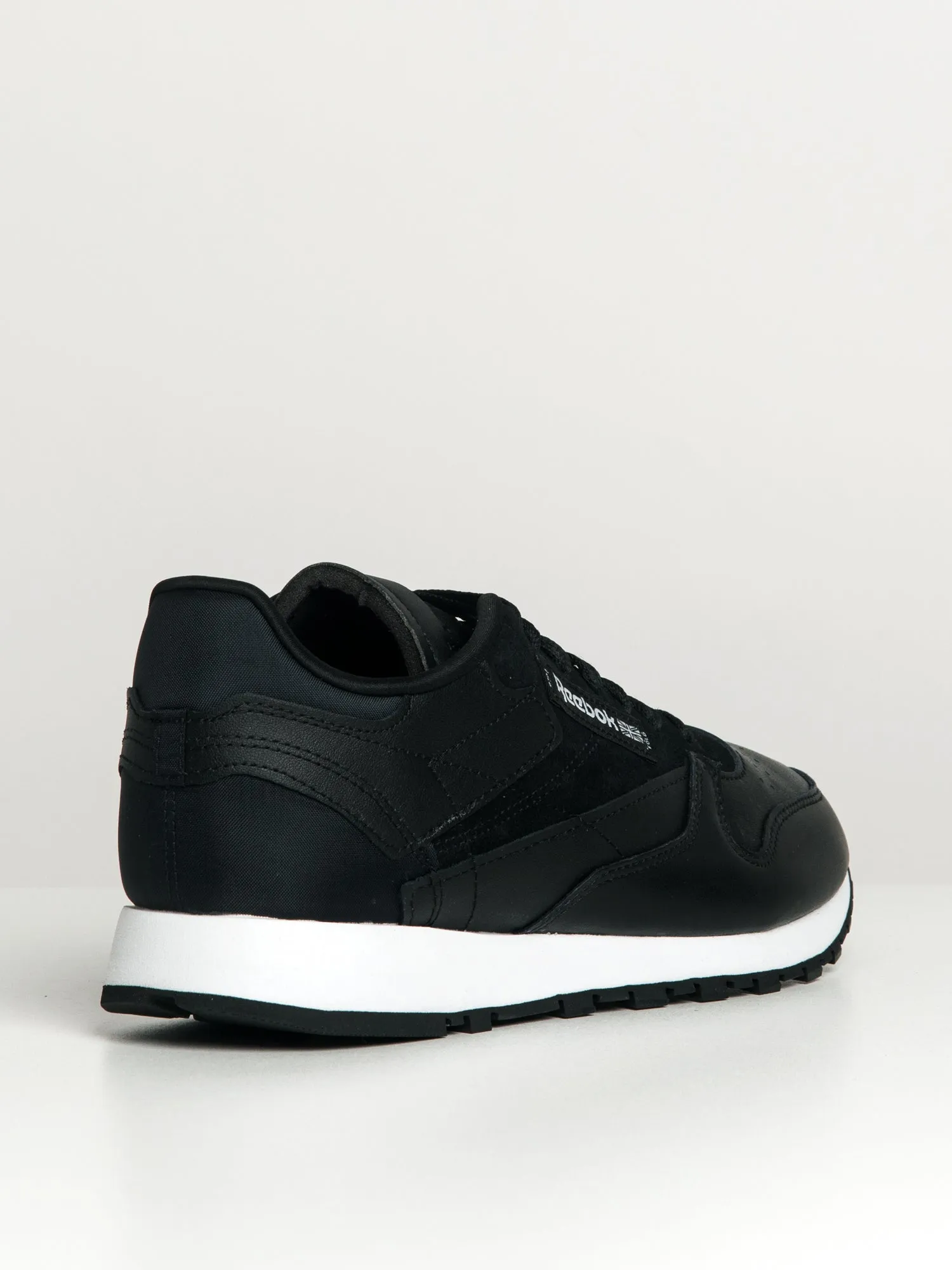 MENS REEBOK CLASSIC LEATHER SNEAKERS - CLEARANCE sold by Blackwell product image thumbnail 3
