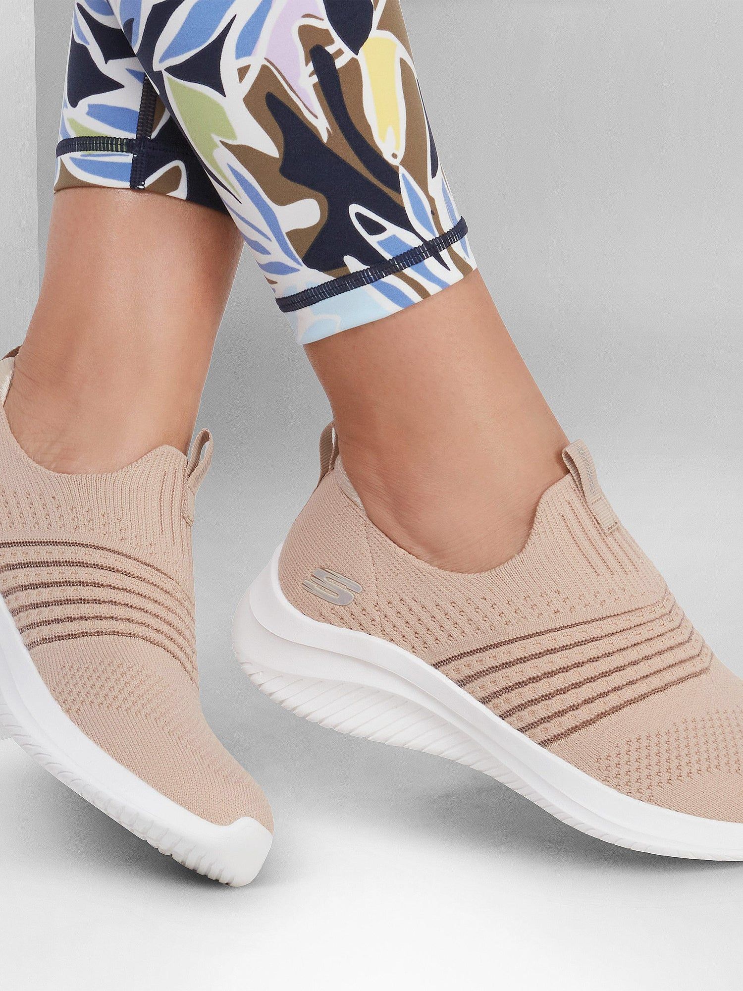 WOMENS SKECHERS ULTRA FLEX 3.0 sold by Blackwell product image thumbnail 6