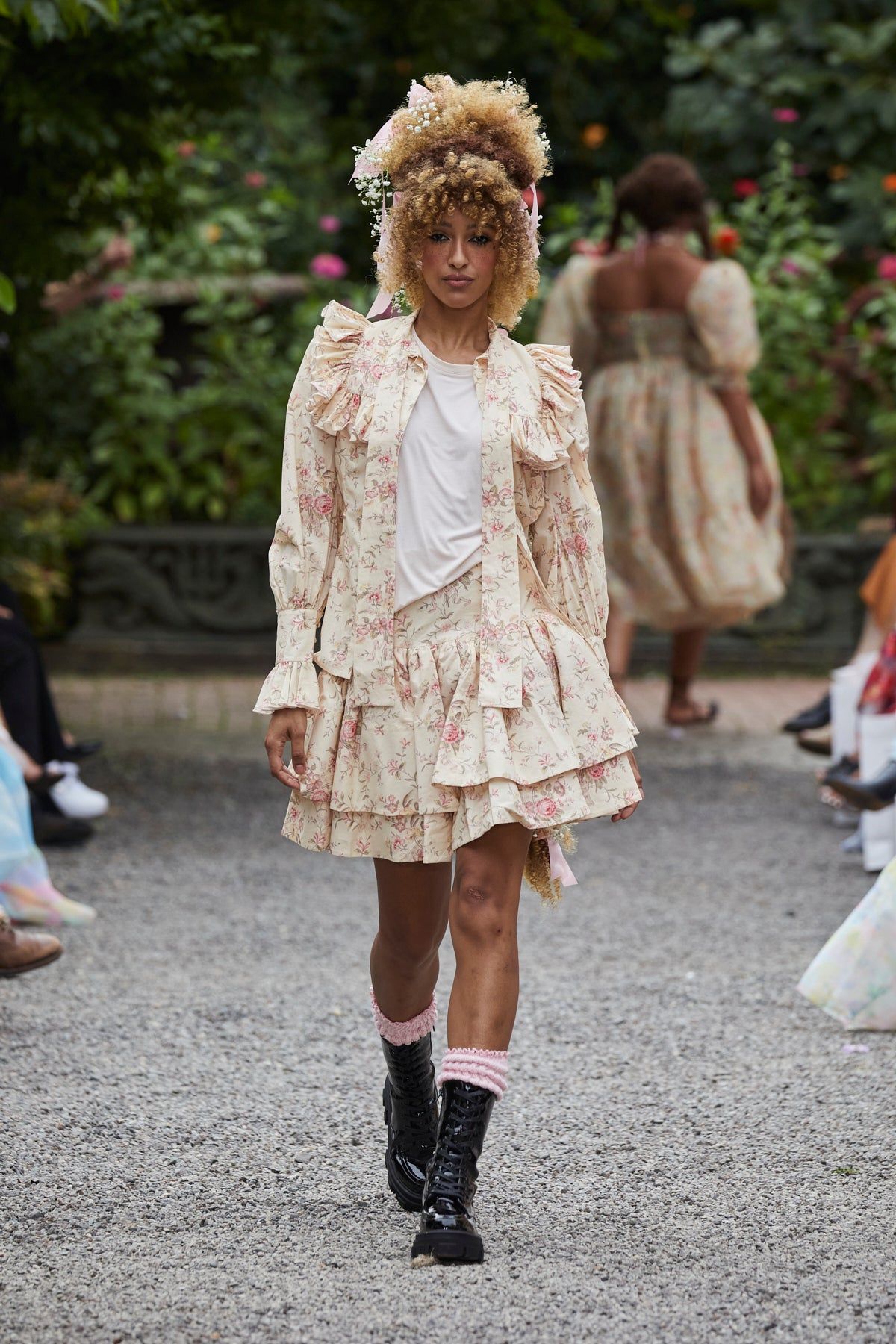 The Renaissance Girl Beverly Hills Skirt sold by Selkie product image thumbnail 9