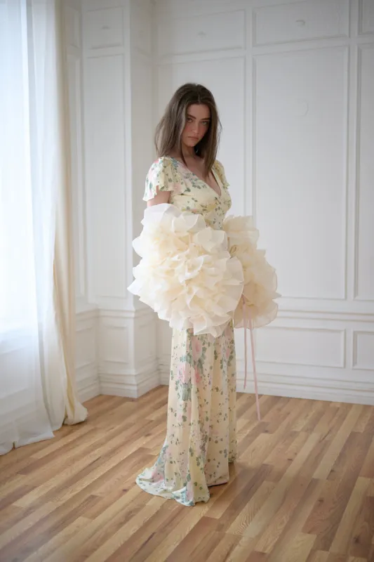 Le Petit Chou Boa Jacket in Vanilla made by Selkie