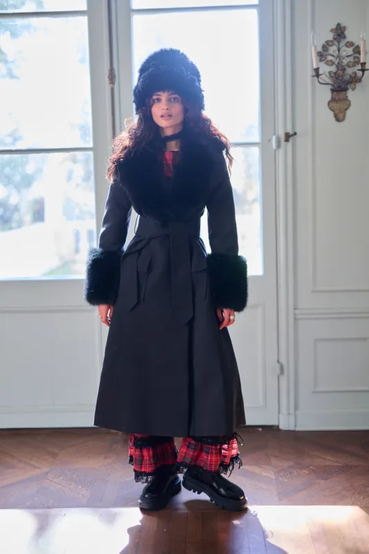 The Caviar Groupie Coat sold by Selkie