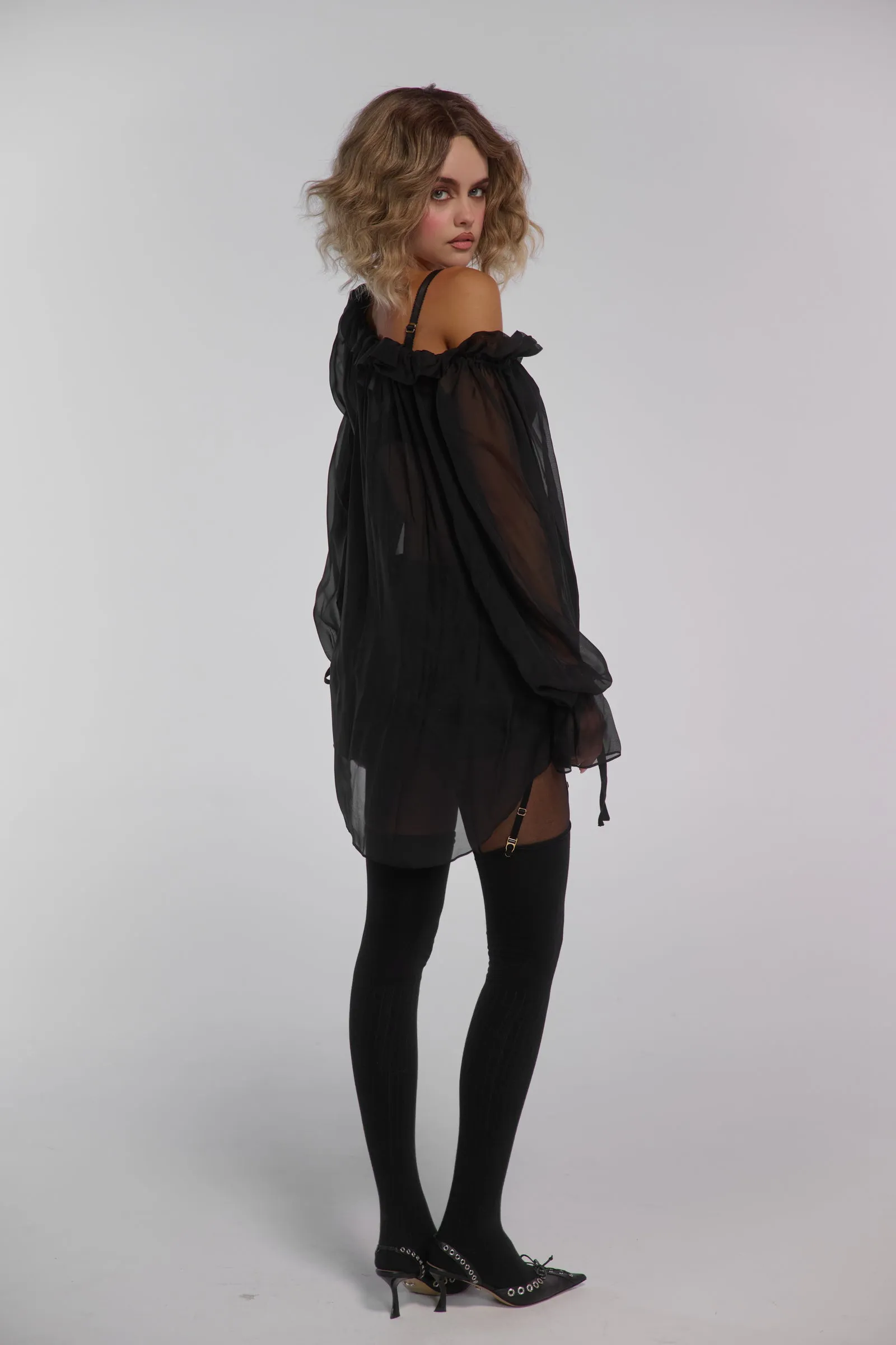 The Silk Caviar Shakespeare Blouse sold by Selkie product image thumbnail 4