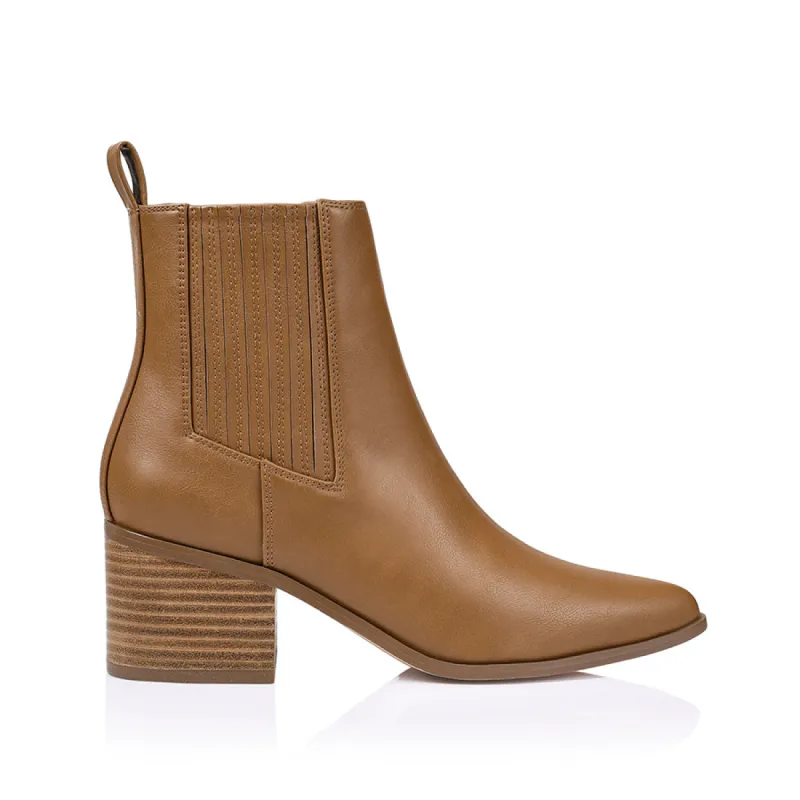 Fillipin Chelsea Ankle Boots - Tan Softee sold by Verali