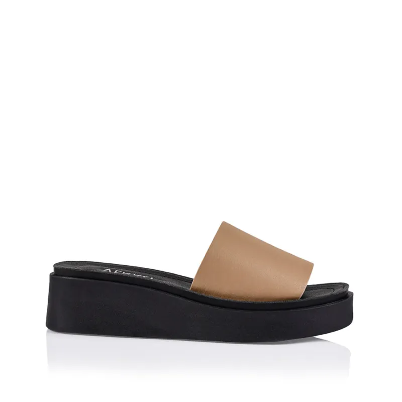 Rascal Flatform Slides - Light Camel Smooth sold by Verali