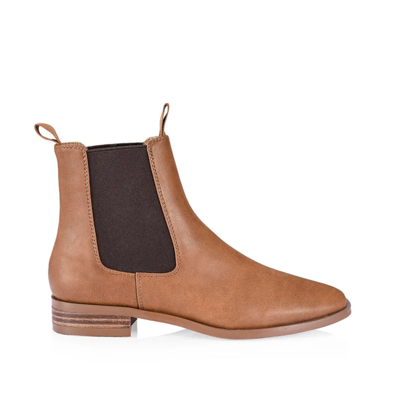 Harper Chelsea Boots - Tan Softee sold by Verali