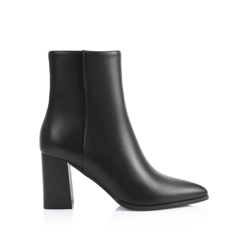 Maxine Ankle Boots - Black made by Verali