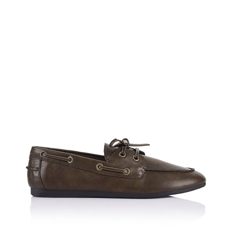 Brody Boat Shoes - Chocolate Brown Distressed sold by Verali