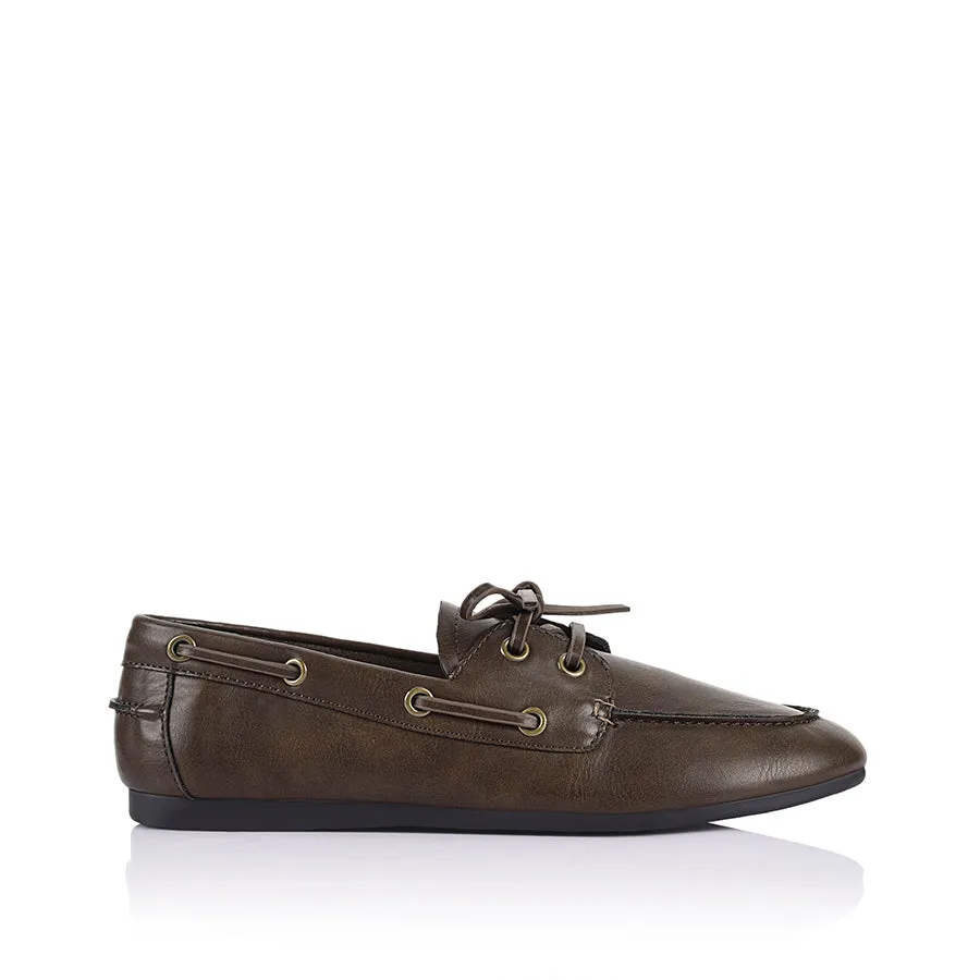 Brody Boat Shoes - Chocolate Brown Distressed sold by Verali