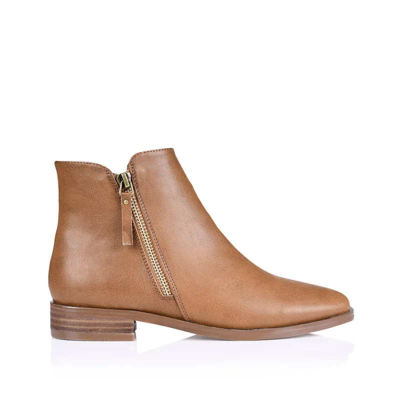 Hawk Ankle Boots - Tan Softee sold by Verali