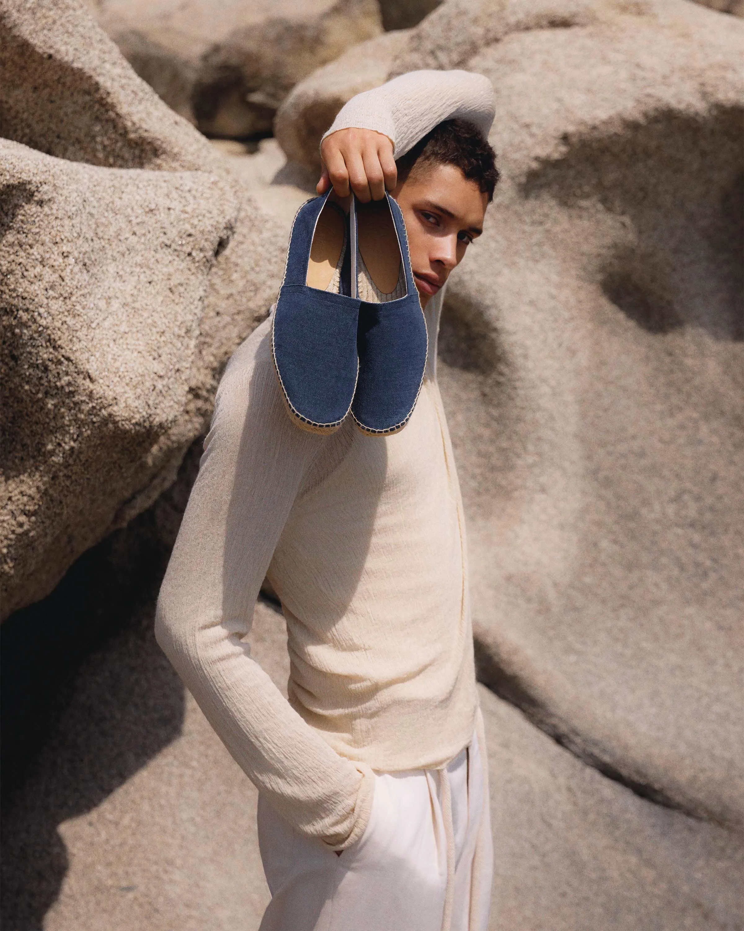 PABLO/002 sold by Castaner