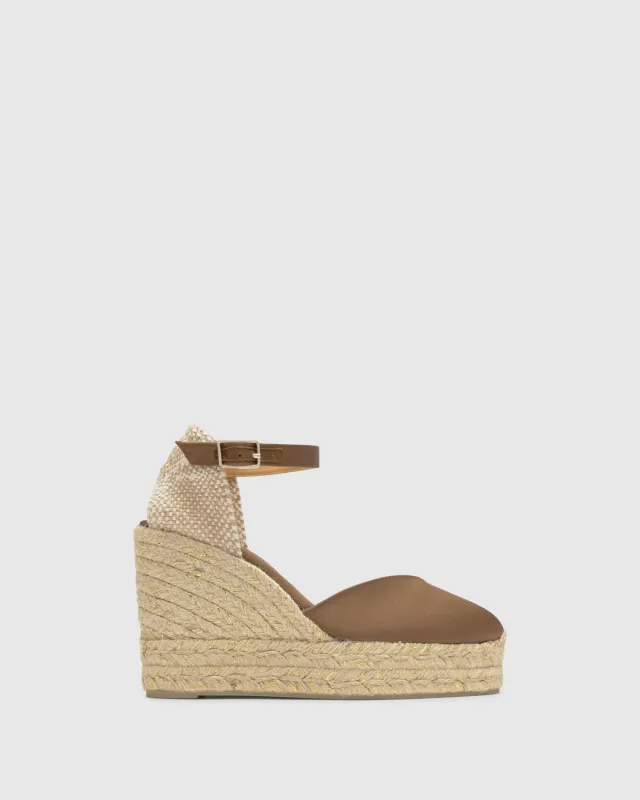 CHIARITA/8ED/006 sold by Castaner