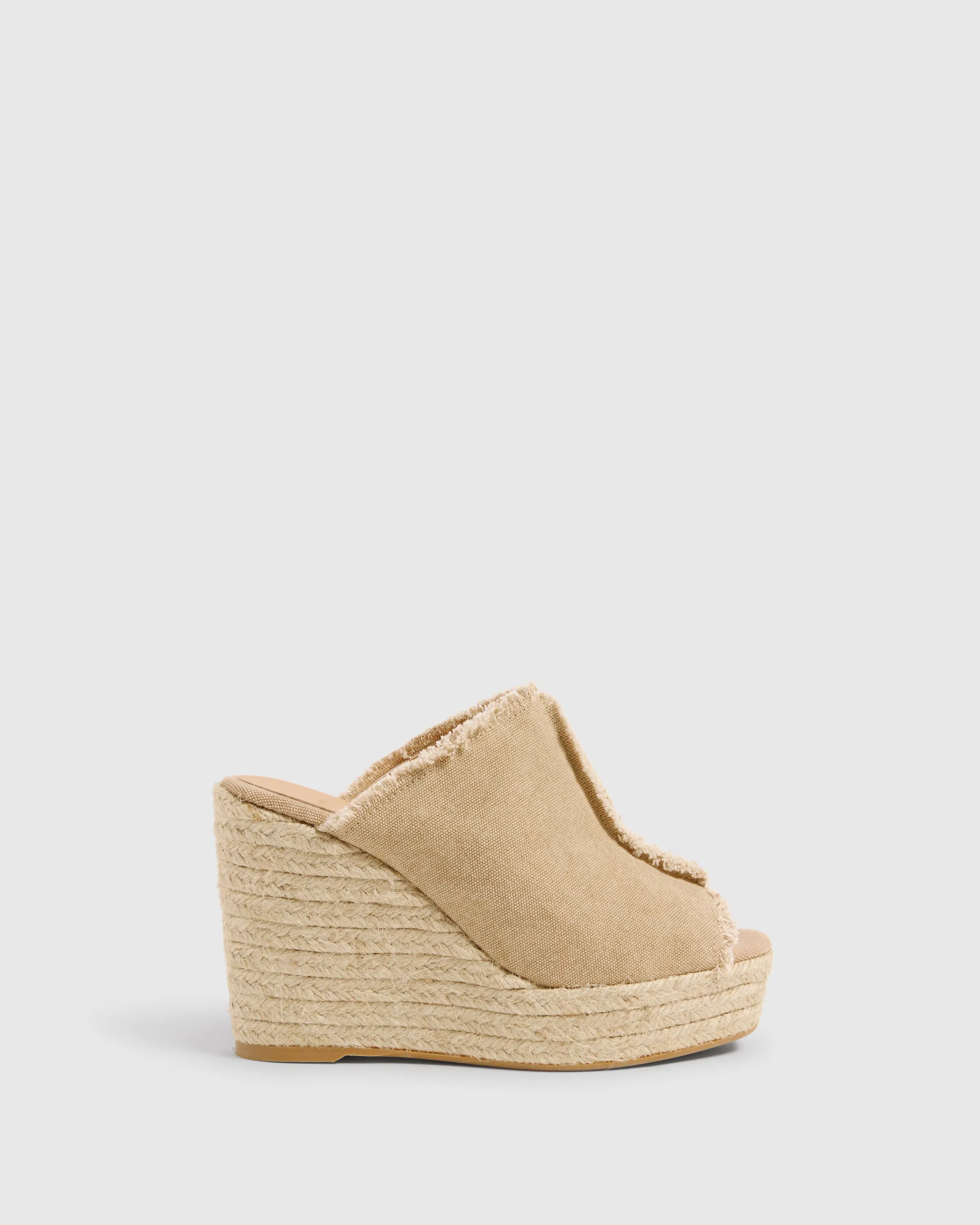 FATIMA/002 sold by Castaner