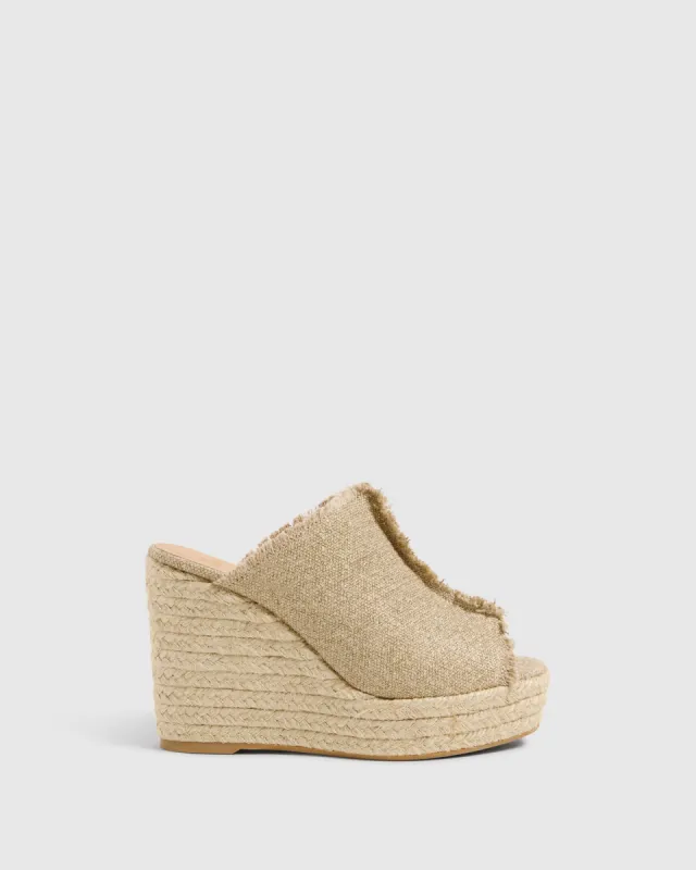 FATIMA/032 sold by Castaner