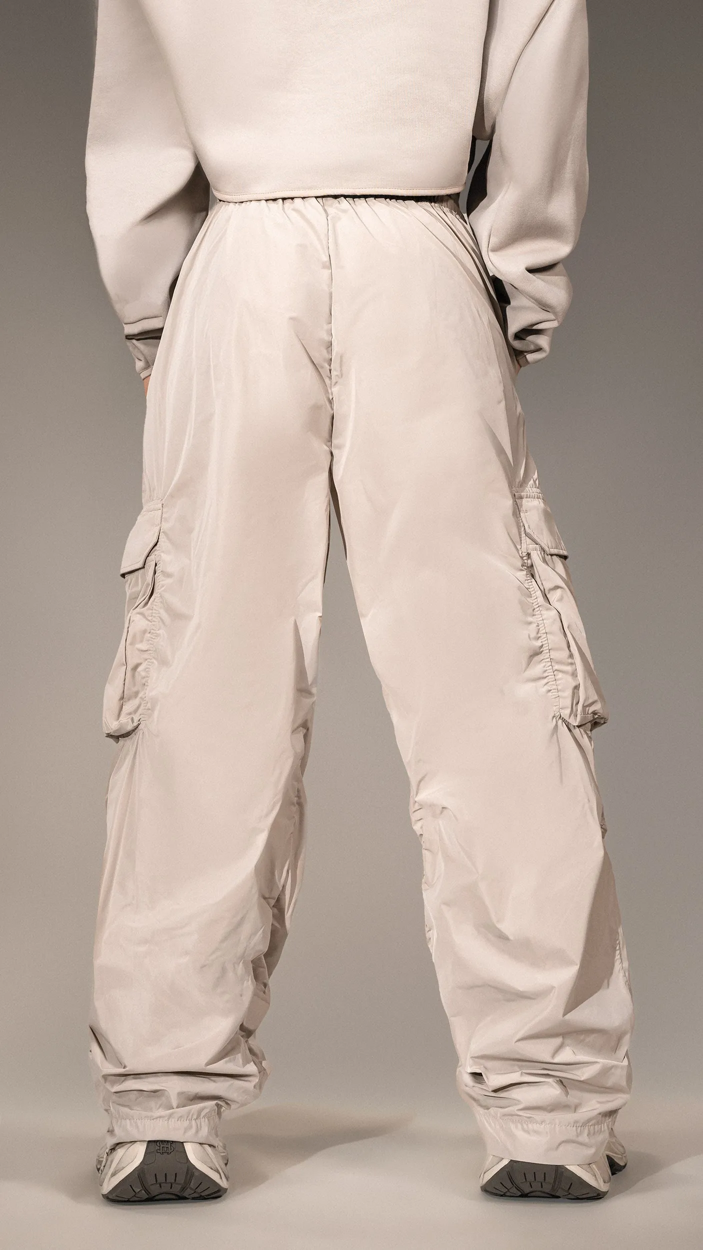 Pantaloni cargo - P25497 sold by Made by Society product image thumbnail 4