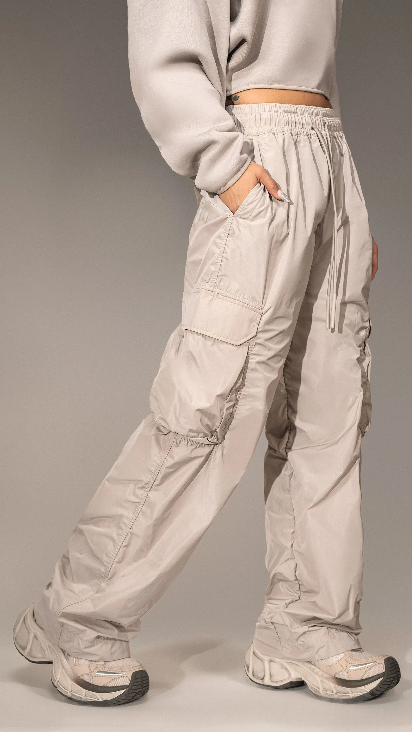 Pantaloni cargo - P25497 sold by Made by Society
