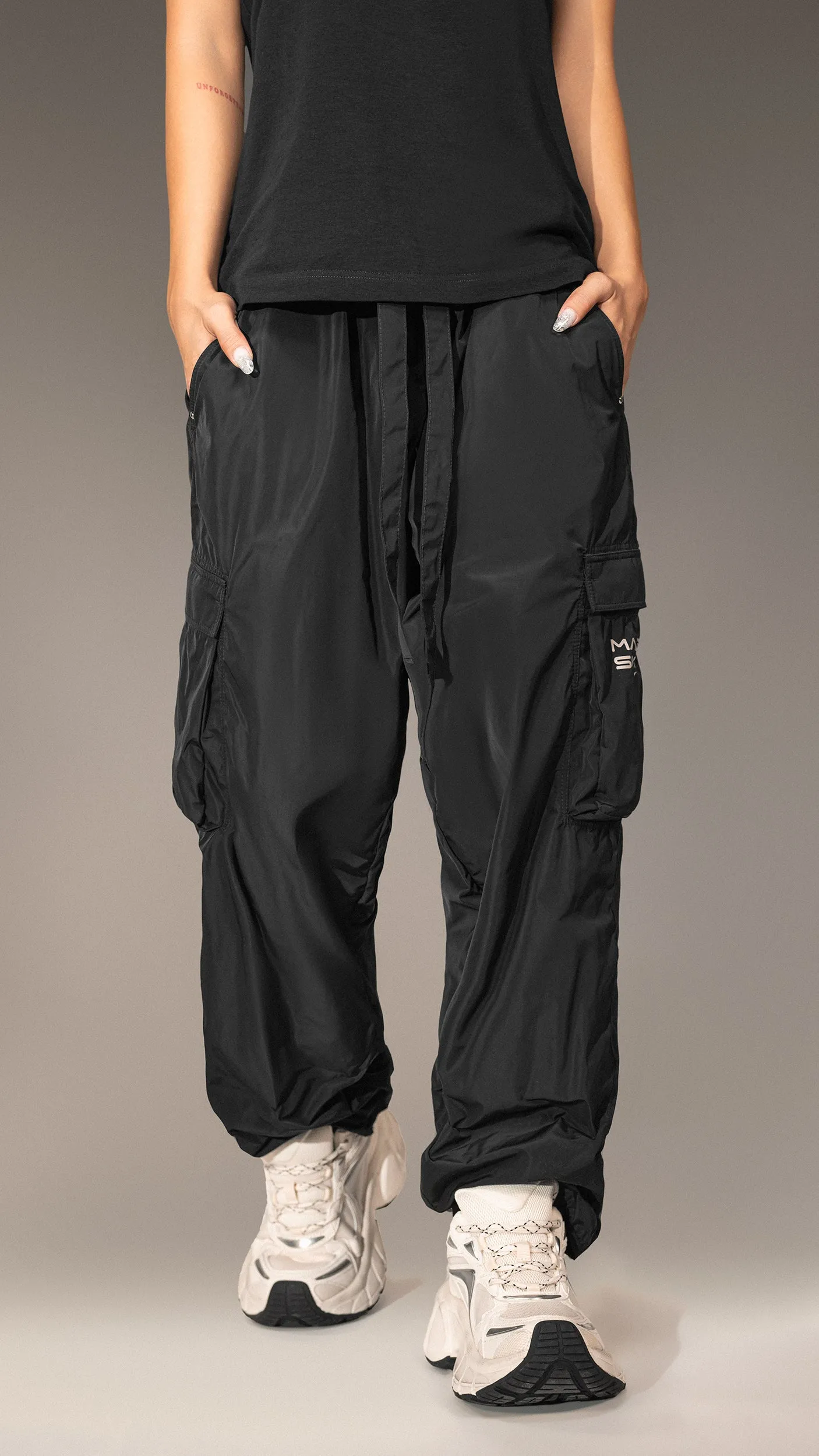 Pantaloni Cargo - P25770 sold by Made by Society product image thumbnail 3