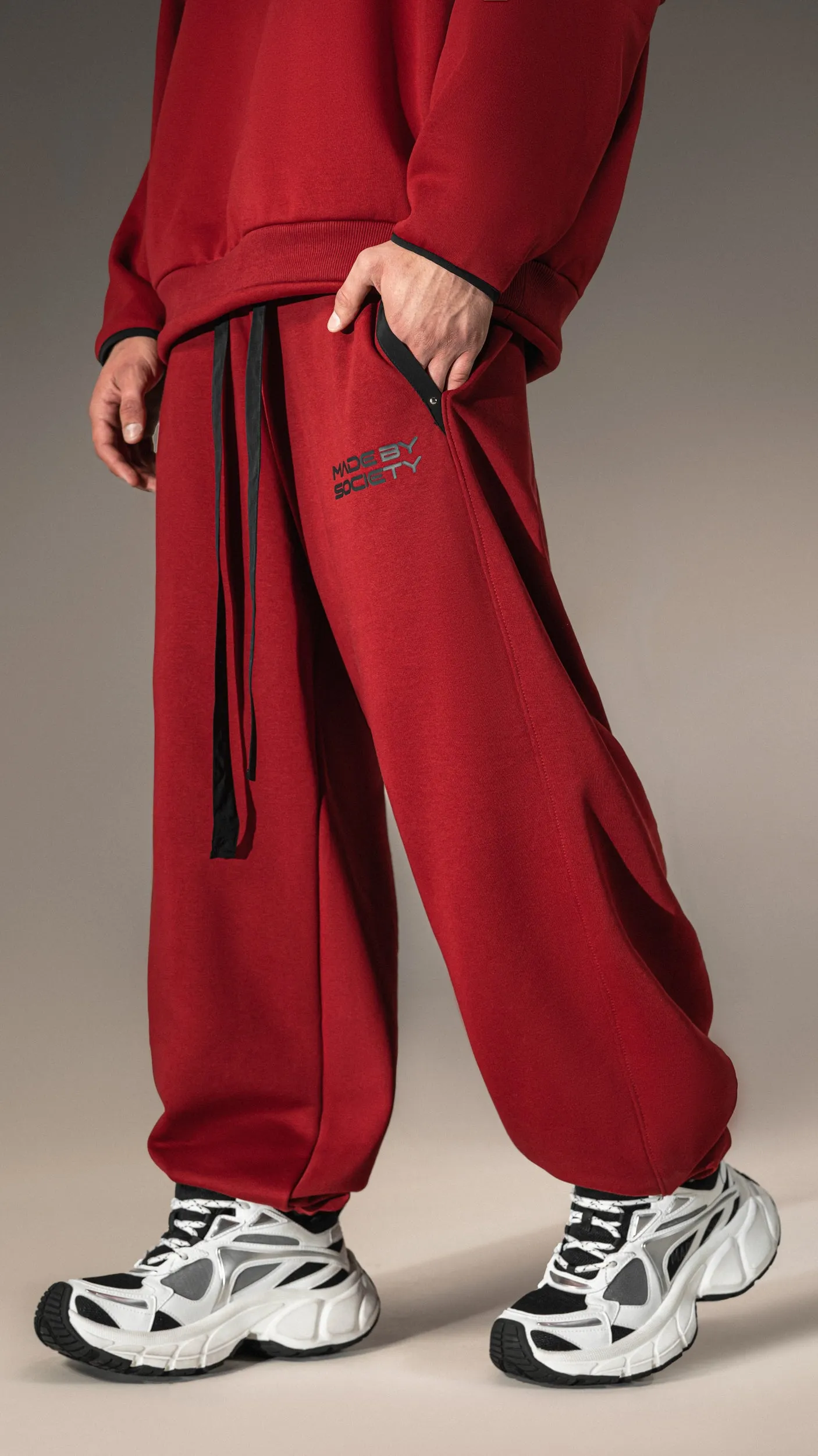 Pantaloni „Made by Society” – Design Relaxat – P15738 sold by Made by Society product image thumbnail 3