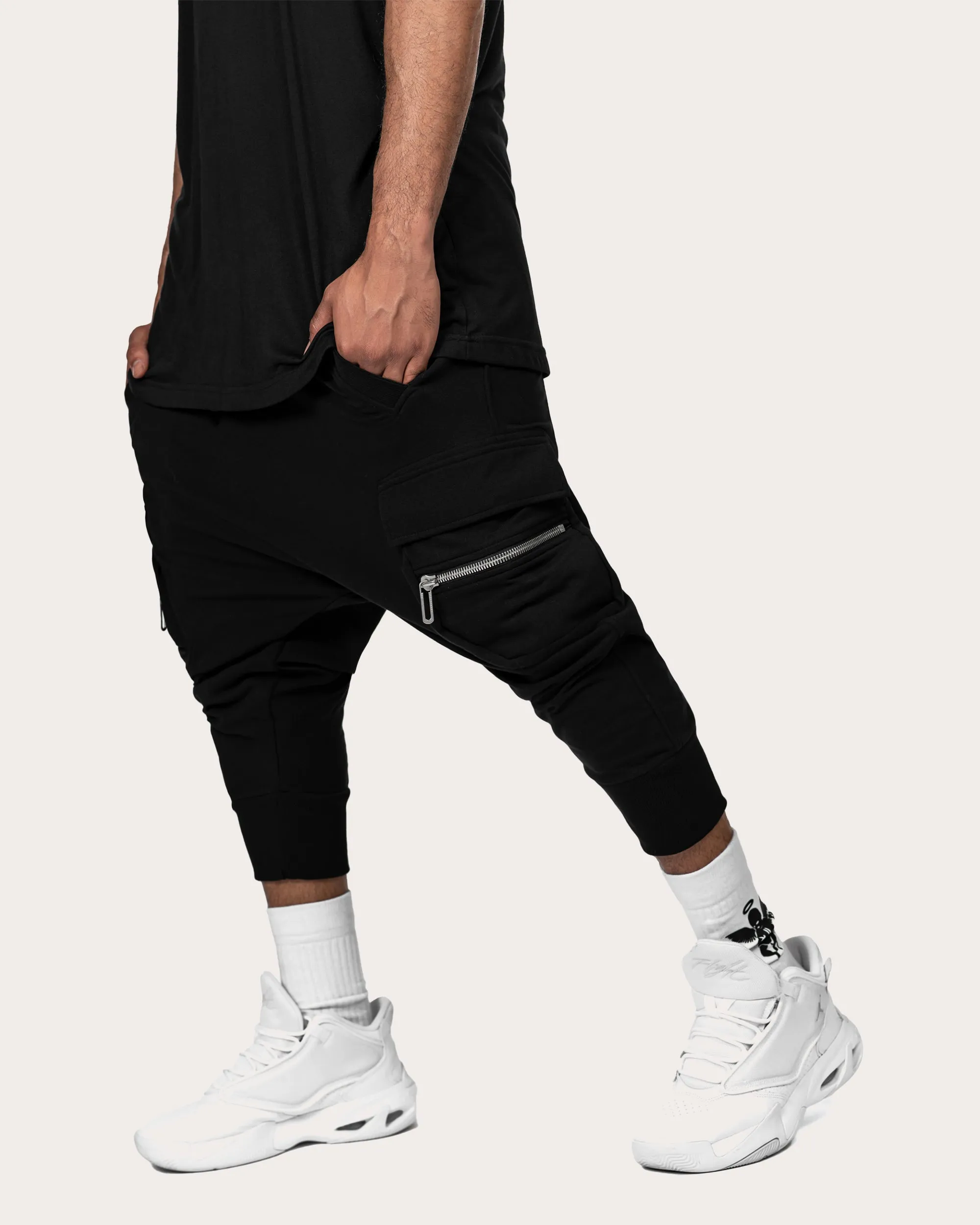 Loose cargo shorts - B11793 sold by Made by Society