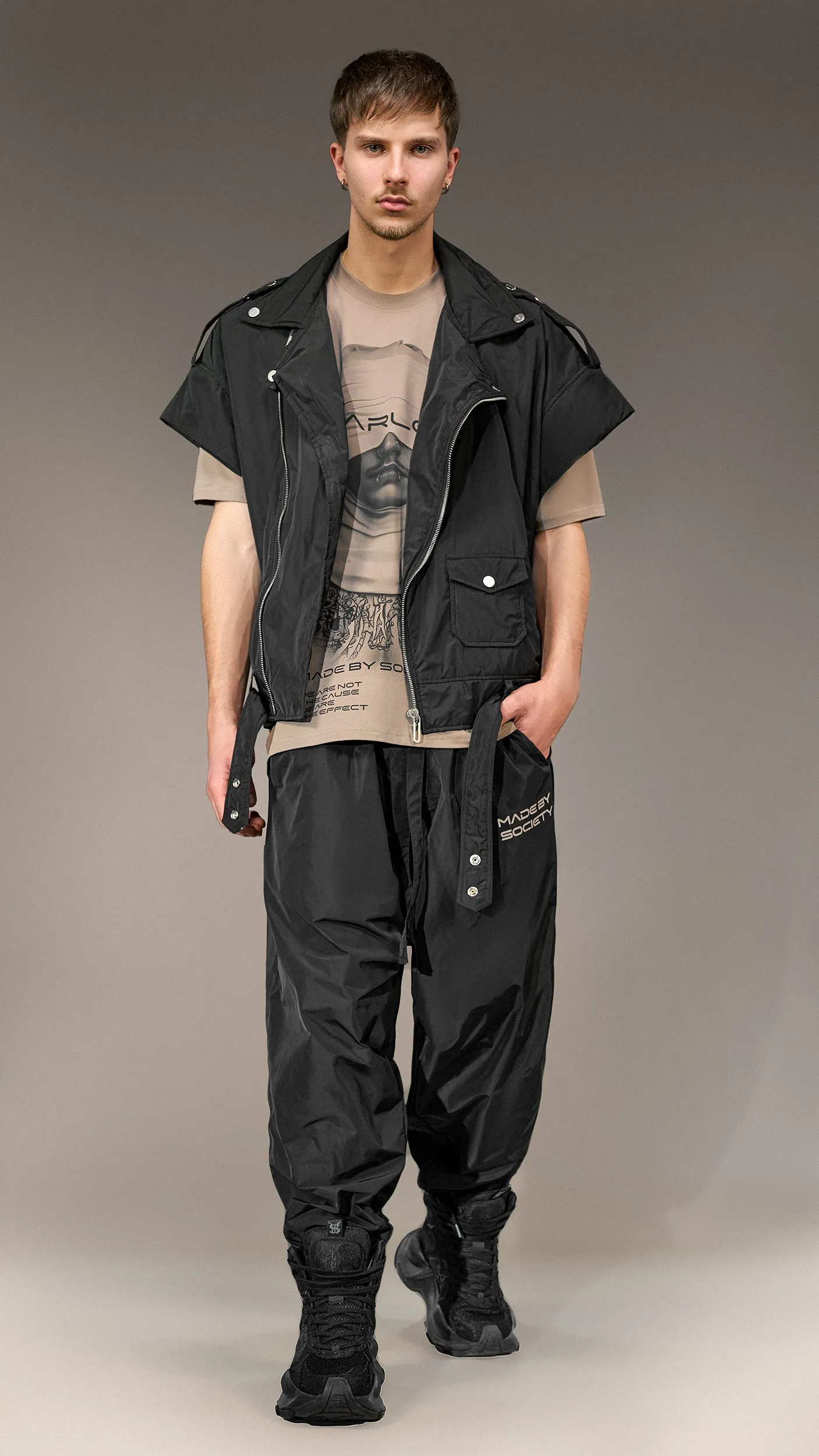 Oversized "Fearless" T-Shirt Made by Society - T15414 sold by Made by Society product image thumbnail 2