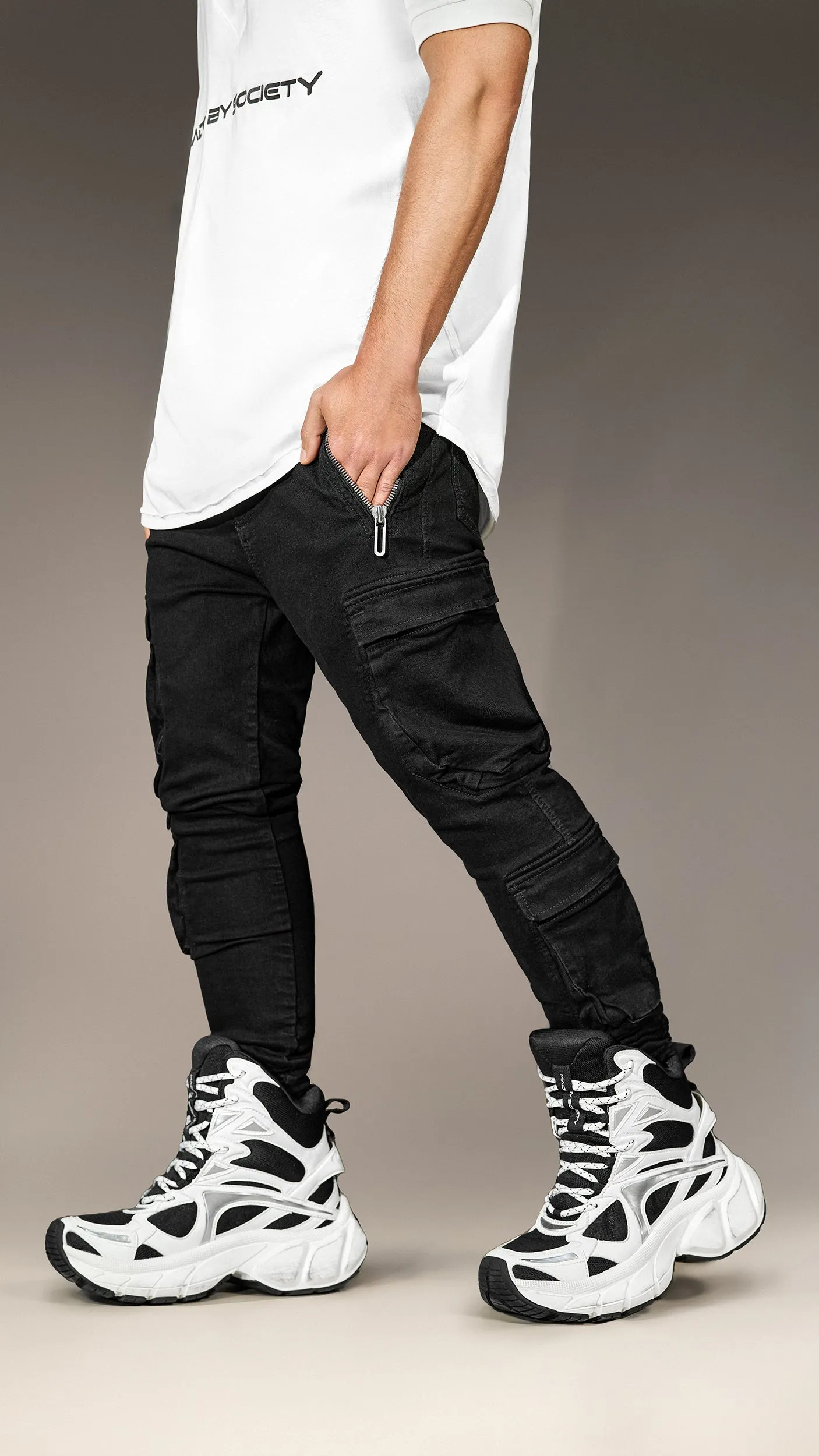 Pantaloni cargo - P14158 sold by Made by Society product image thumbnail 2