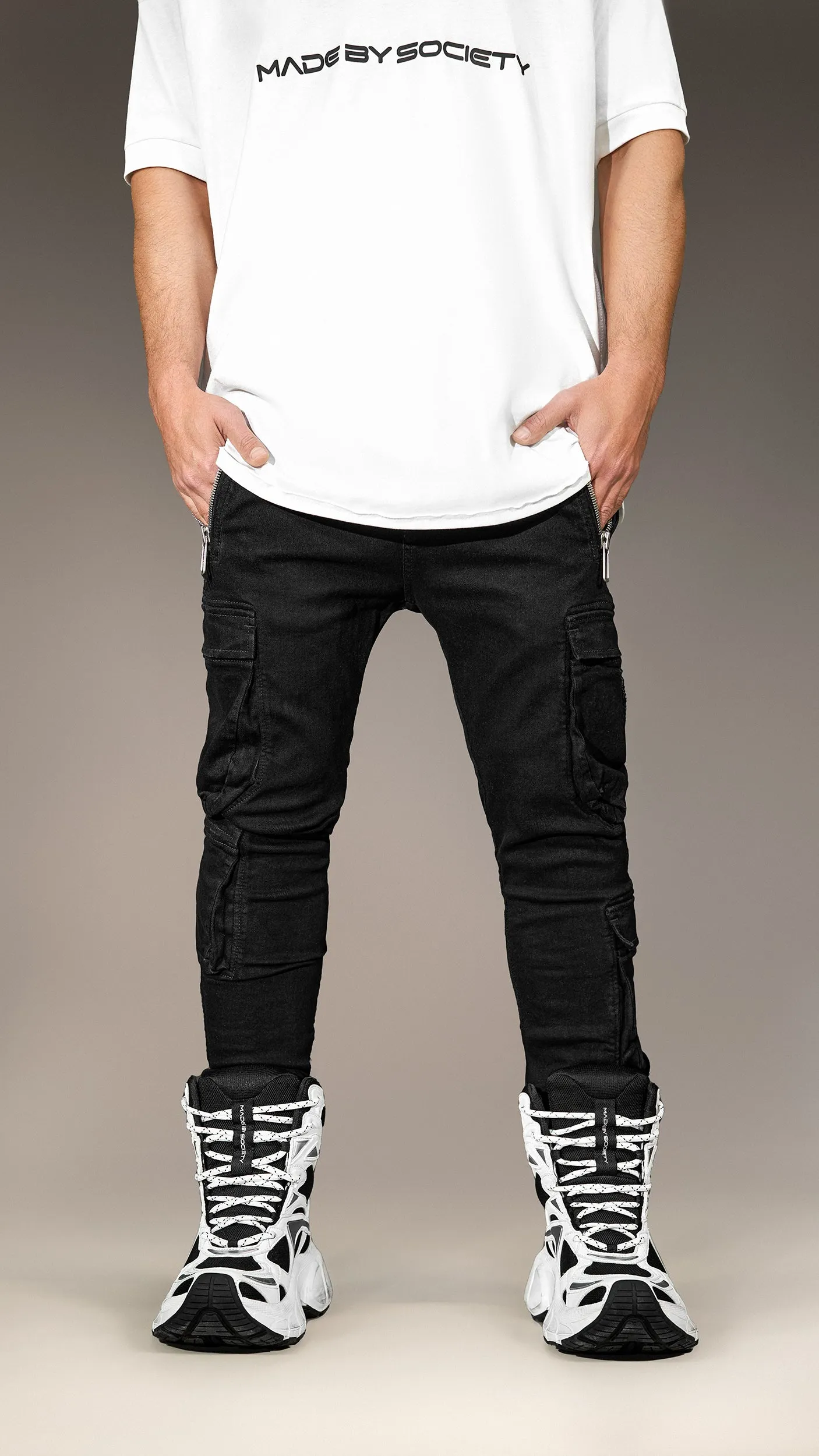 Pantaloni cargo - P14158 sold by Made by Society product image thumbnail 3