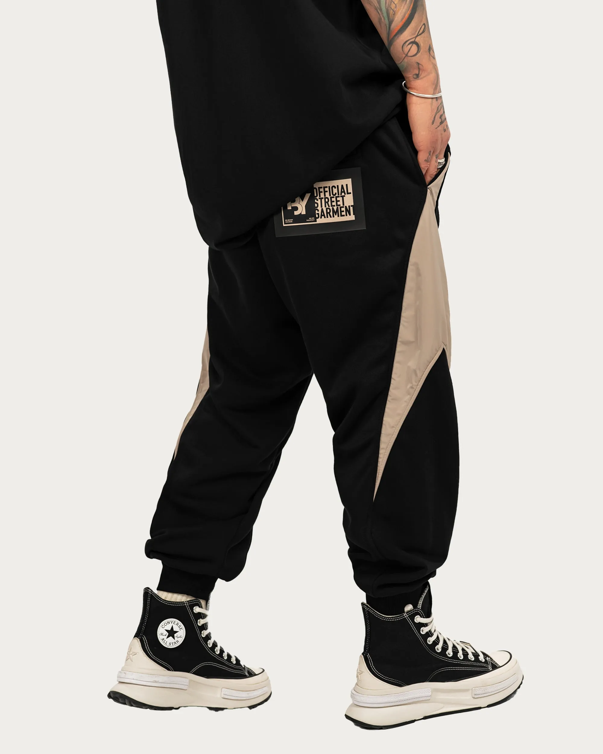 Pantaloni Jogger - P15186 sold by Made by Society product image thumbnail 3