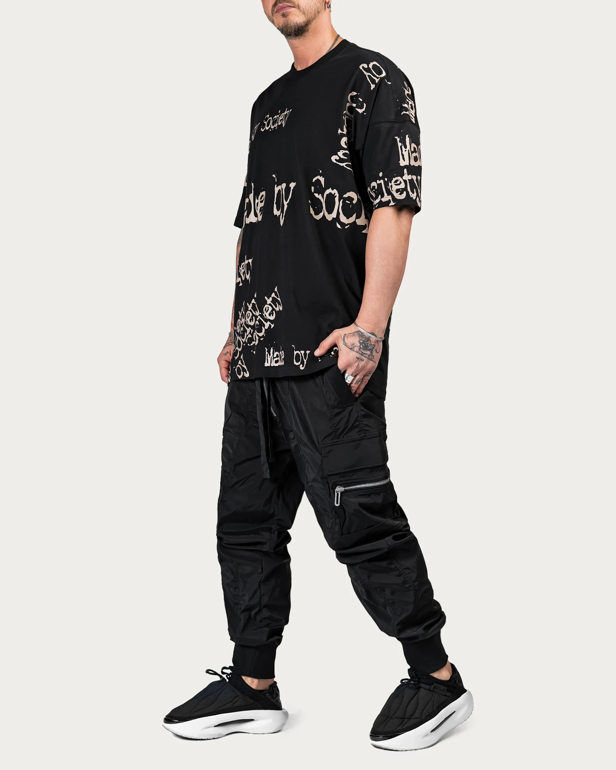 Pantaloni cargo - P15268 sold by Made by Society product image thumbnail 3