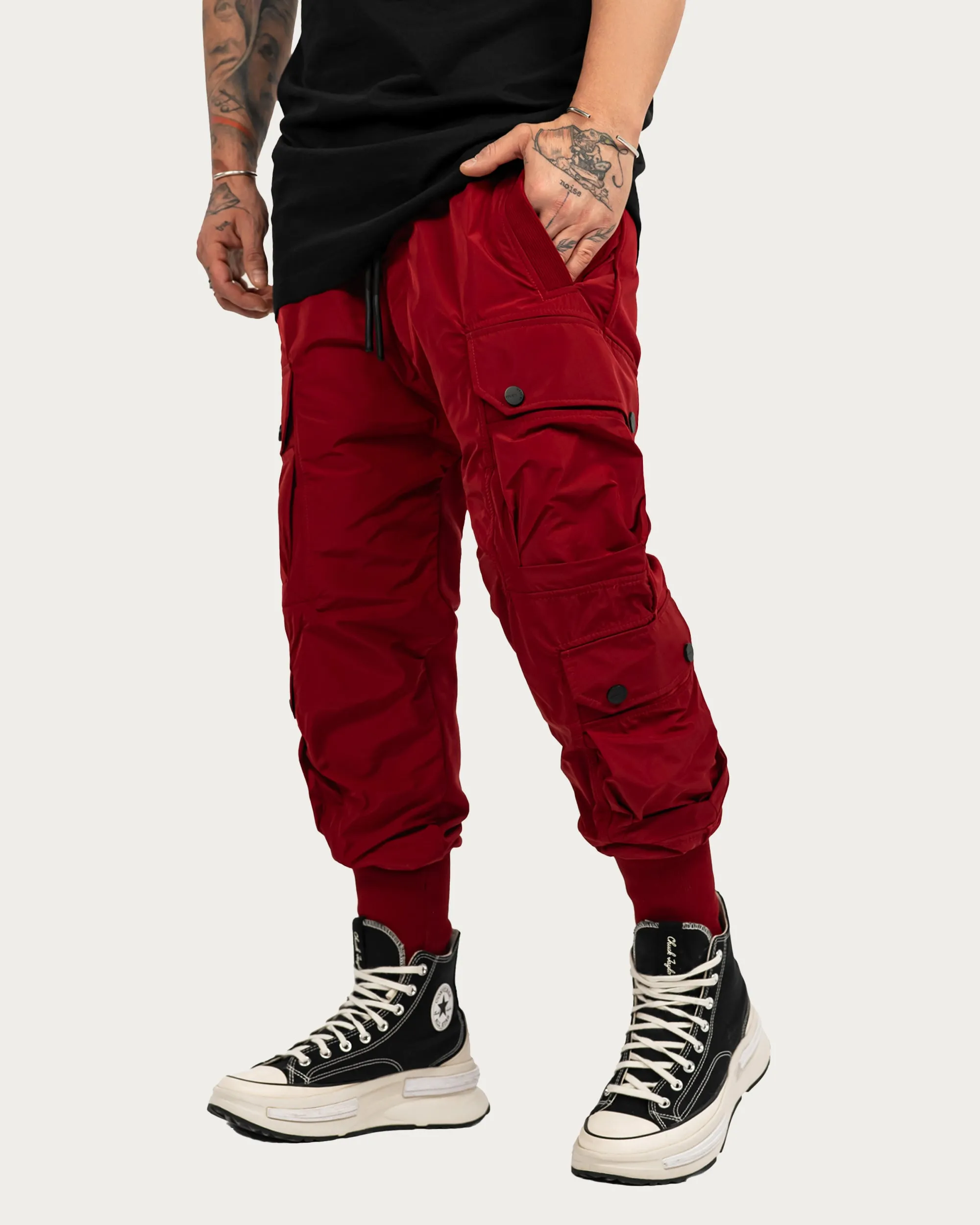 Pantaloni jogger cargo - P15106 sold by Made by Society product image thumbnail 2