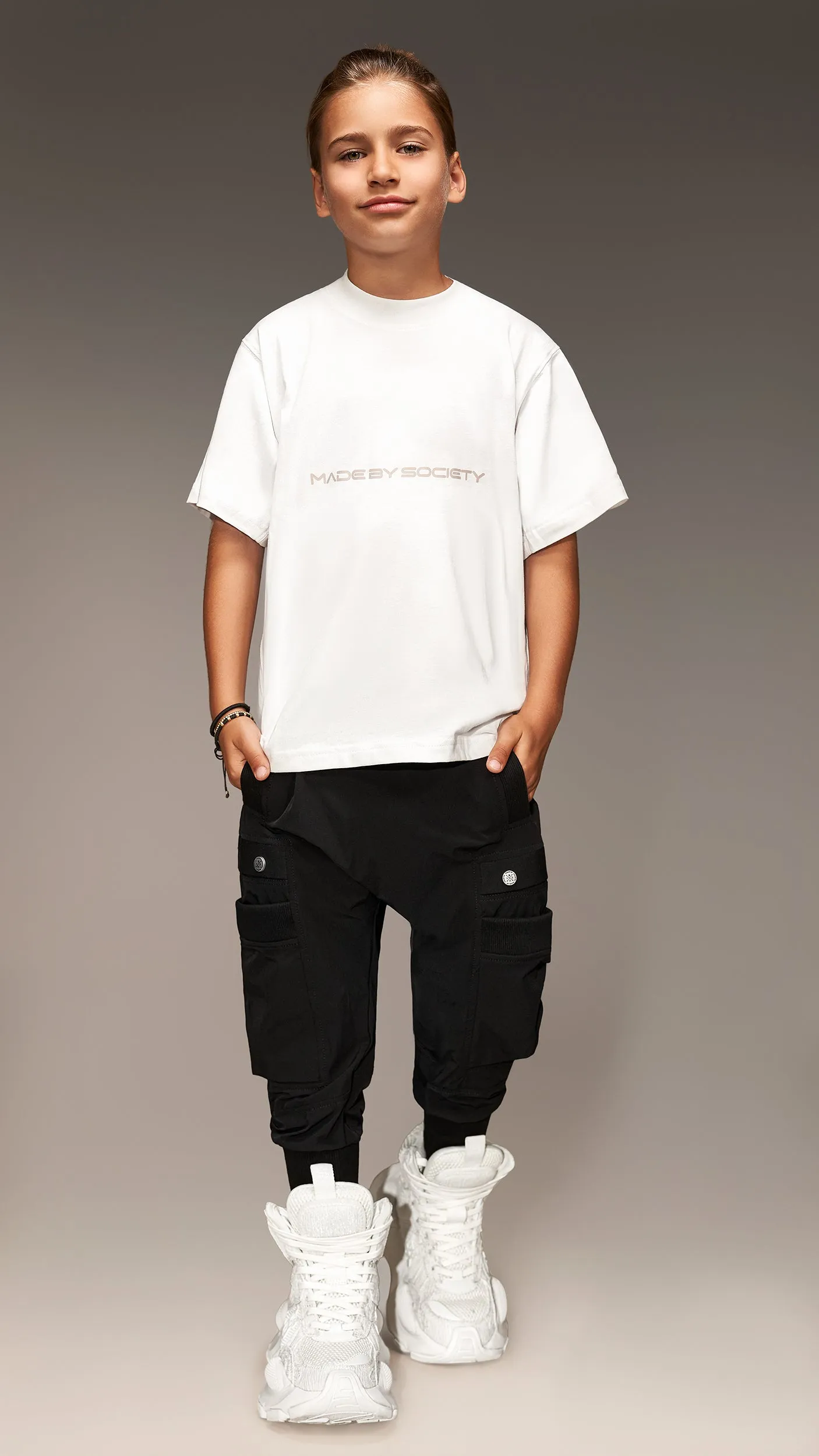 Pantaloni cargo - P32719 sold by Made by Society