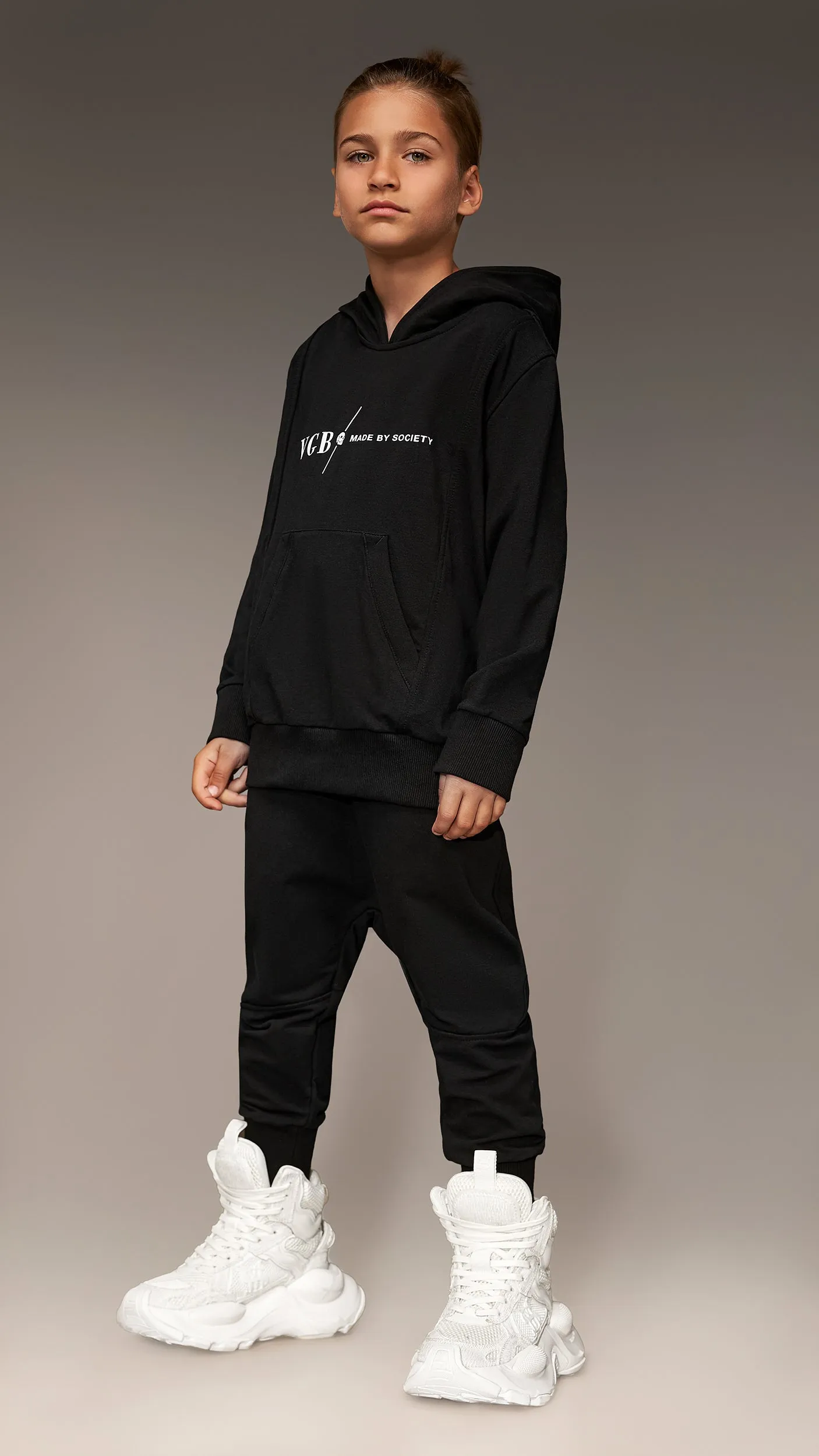 Pantaloni jogger - P32055 sold by Made by Society