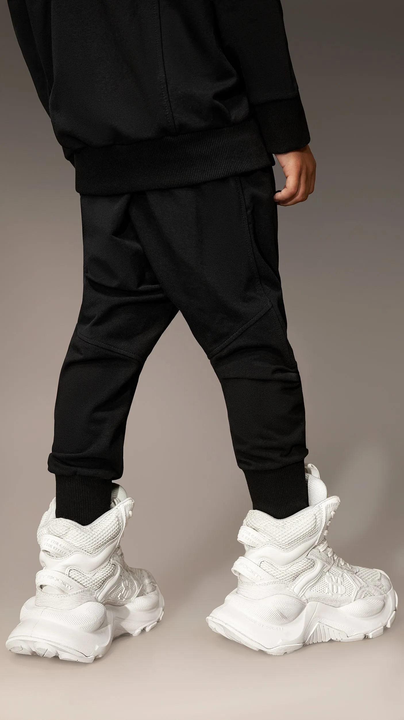 Pantaloni jogger - P32055 sold by Made by Society product image thumbnail 2