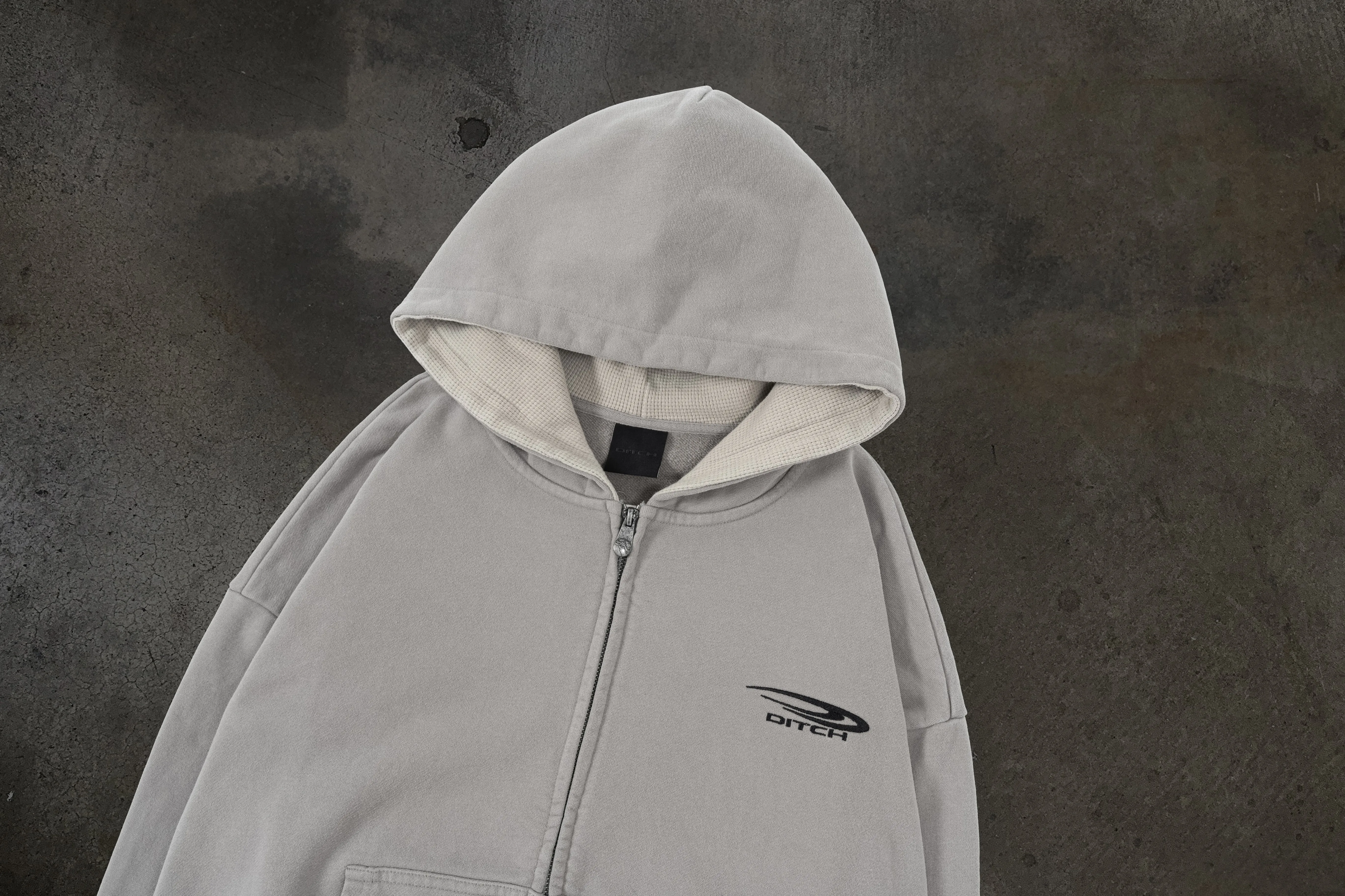 ATHLETIC ZIPUP (SAND) sold by Ditch product image thumbnail 3